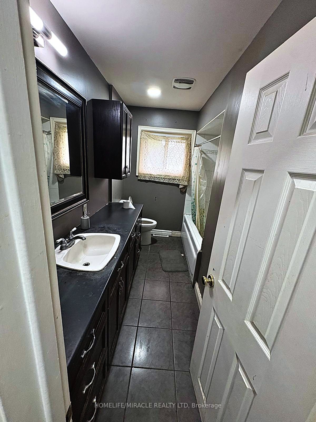 76 Switzer Drive Property Photo 21