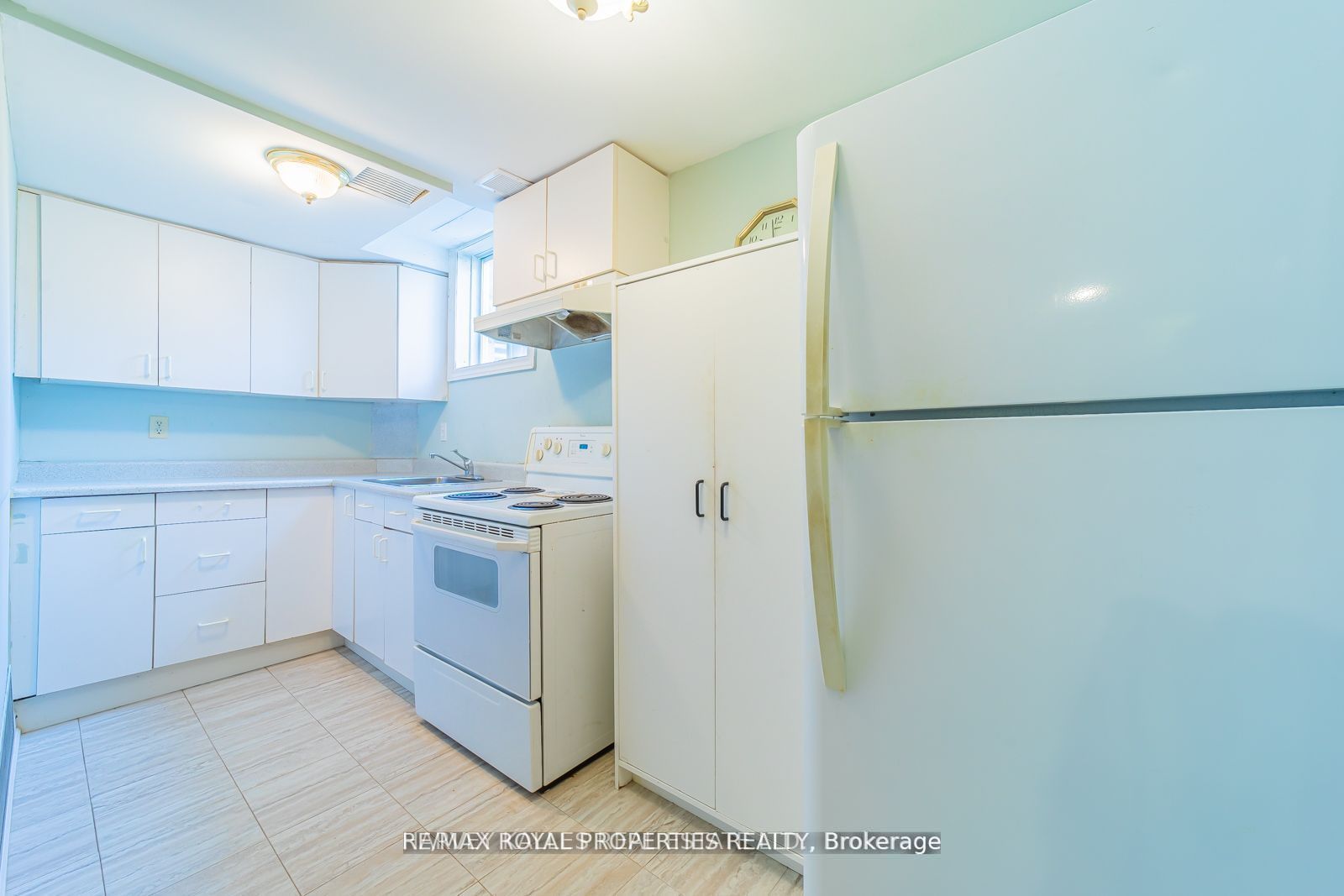 1639 Middleton Street S Property Photo 27
