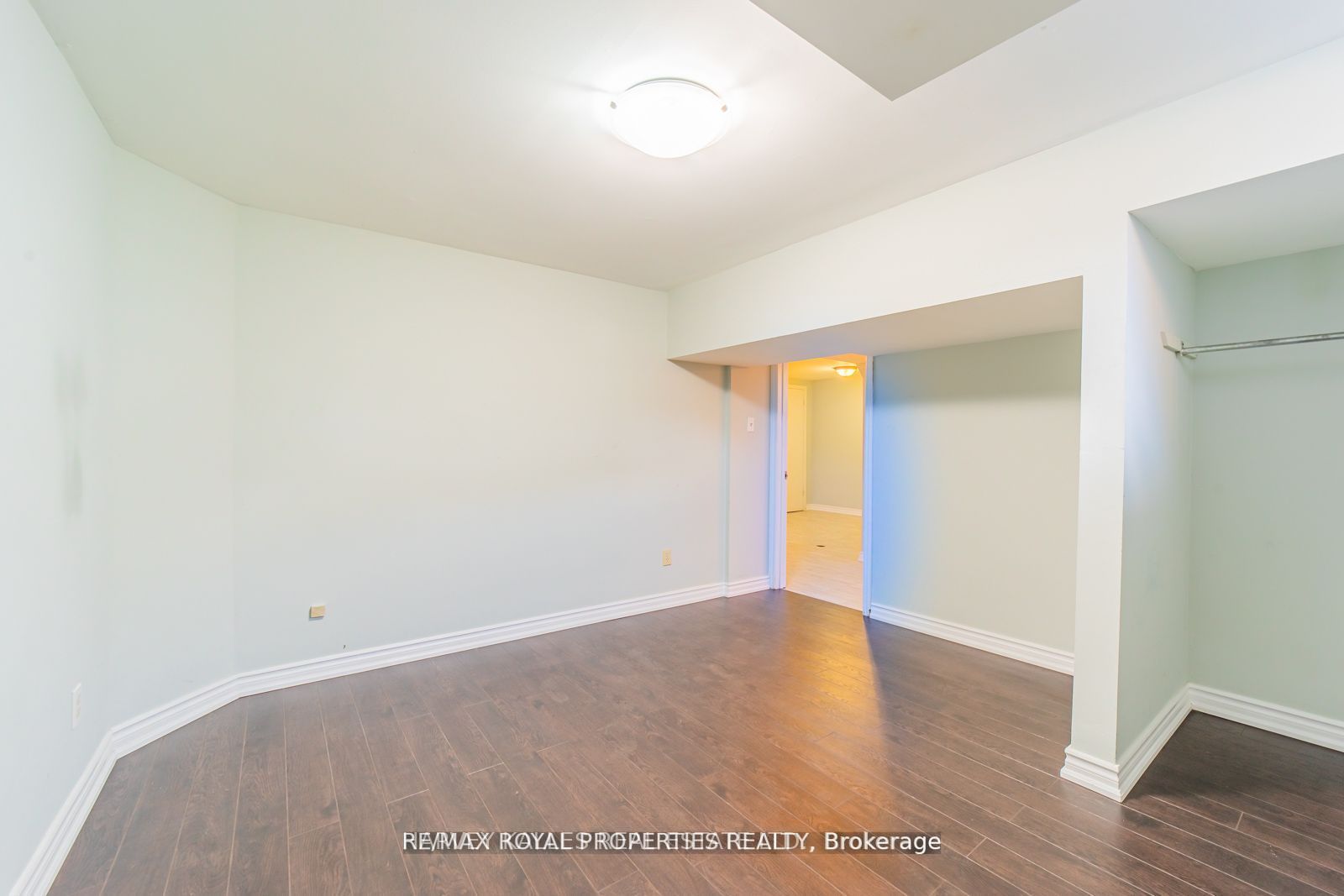 1639 Middleton Street S Property Photo 29