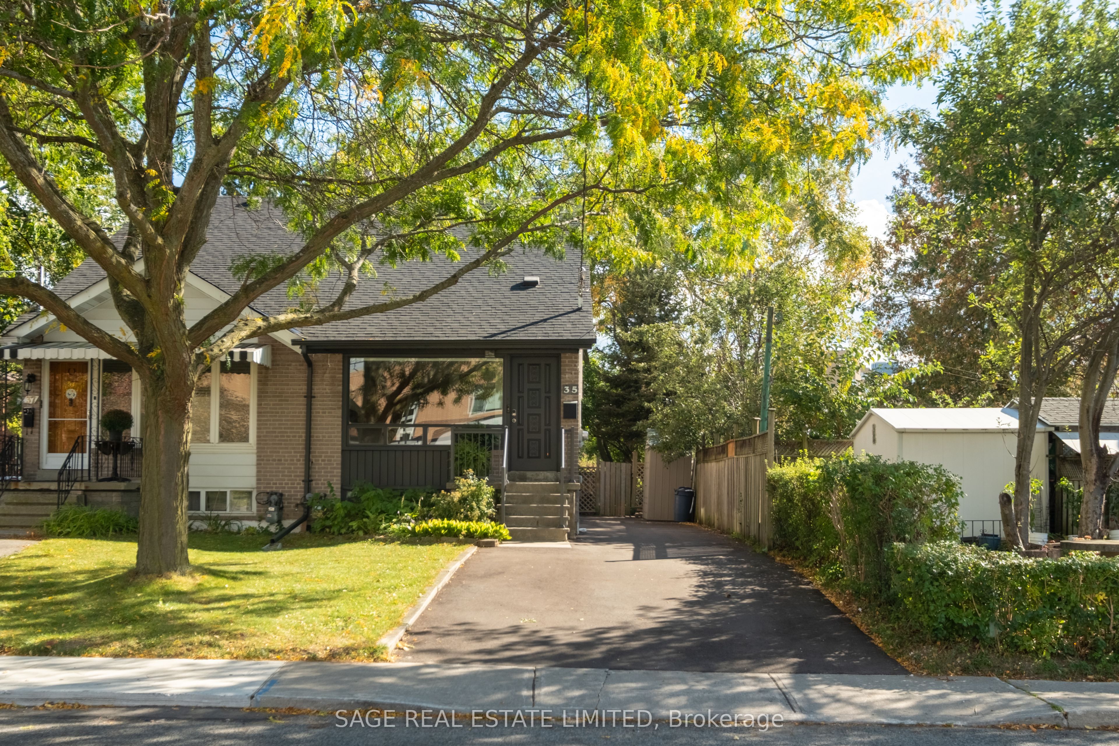 35 Chapman Avenue Property Photo 6