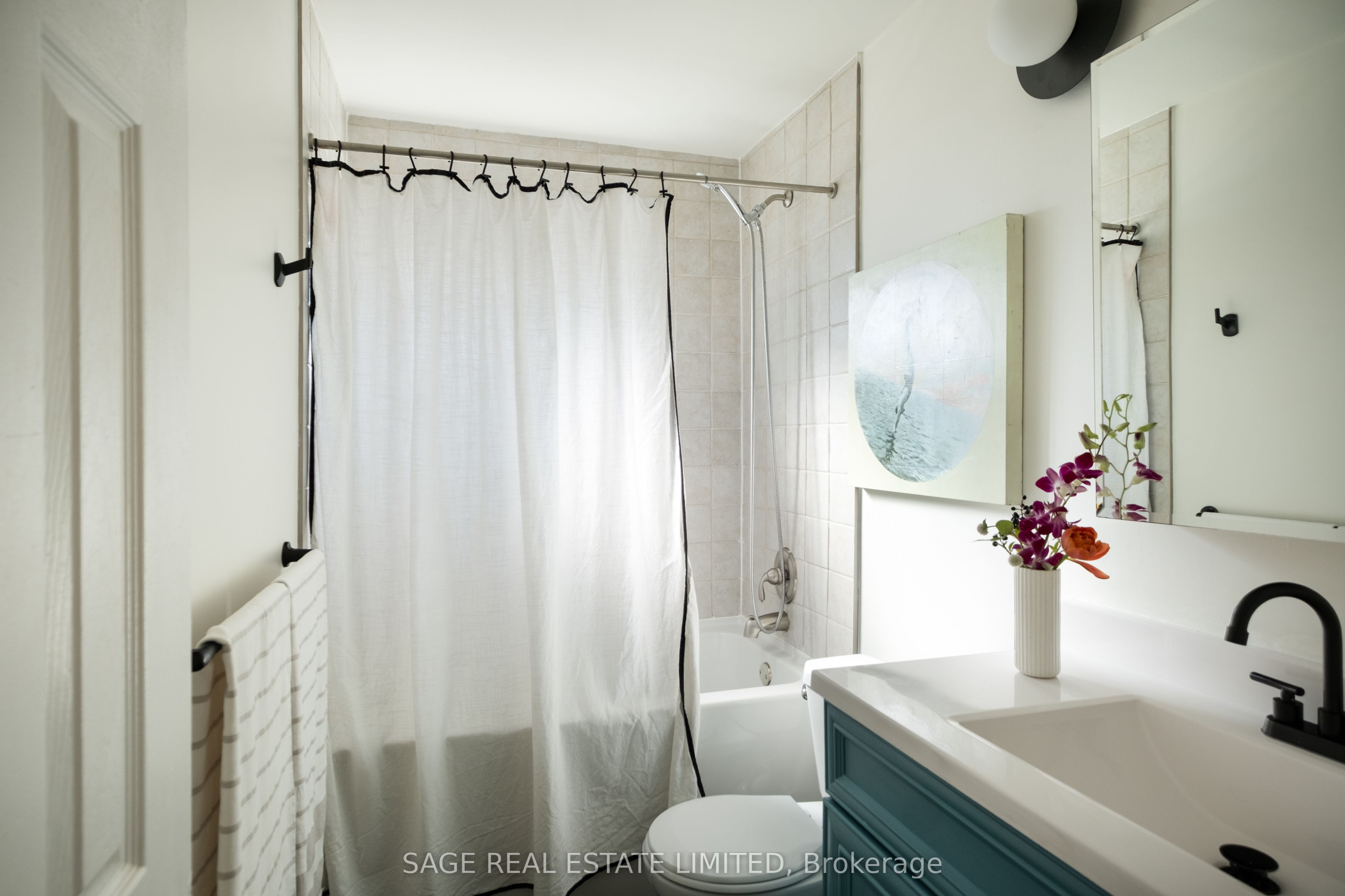 35 Chapman Avenue Property Photo 28