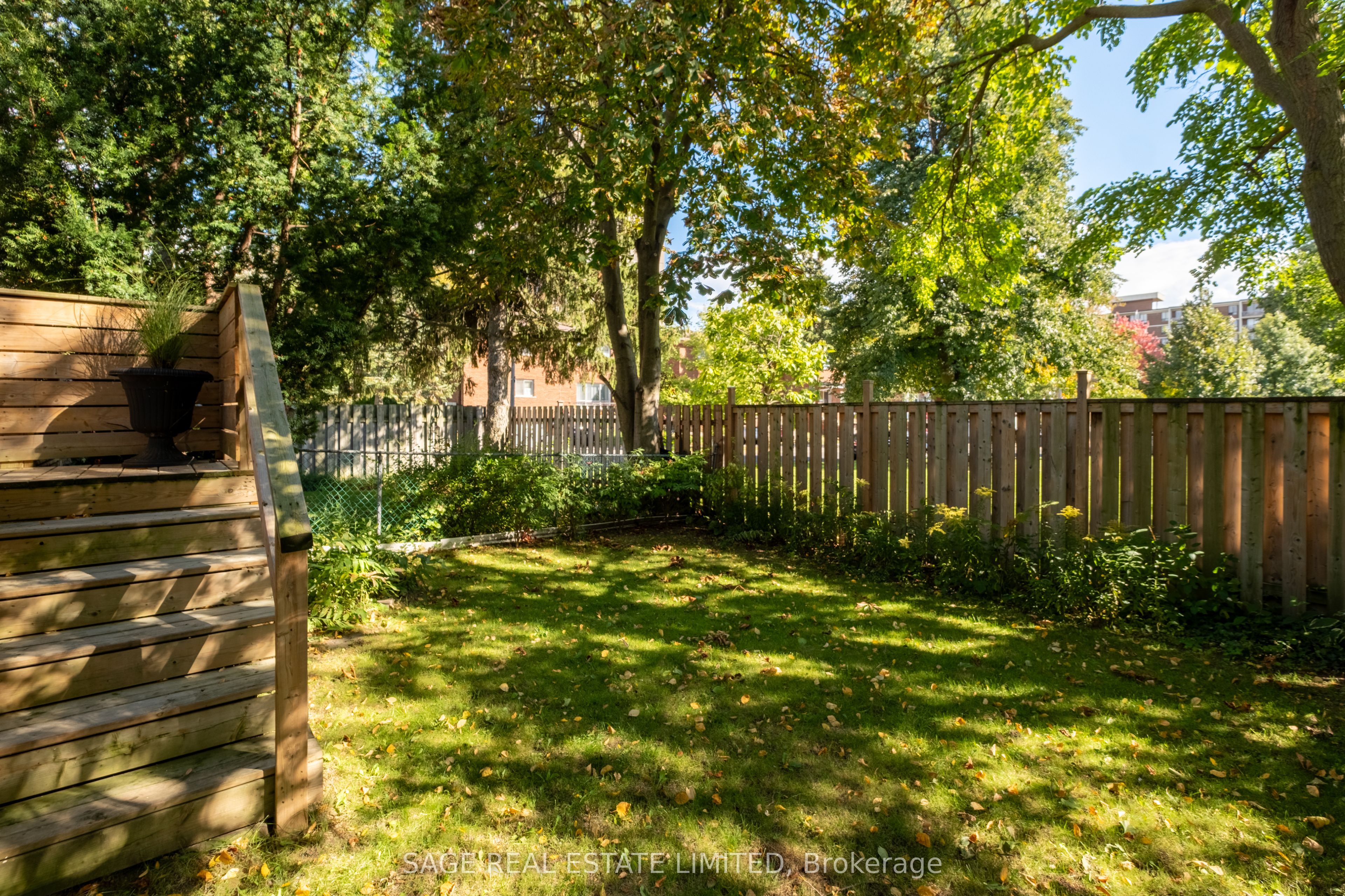 35 Chapman Avenue Property Photo 44