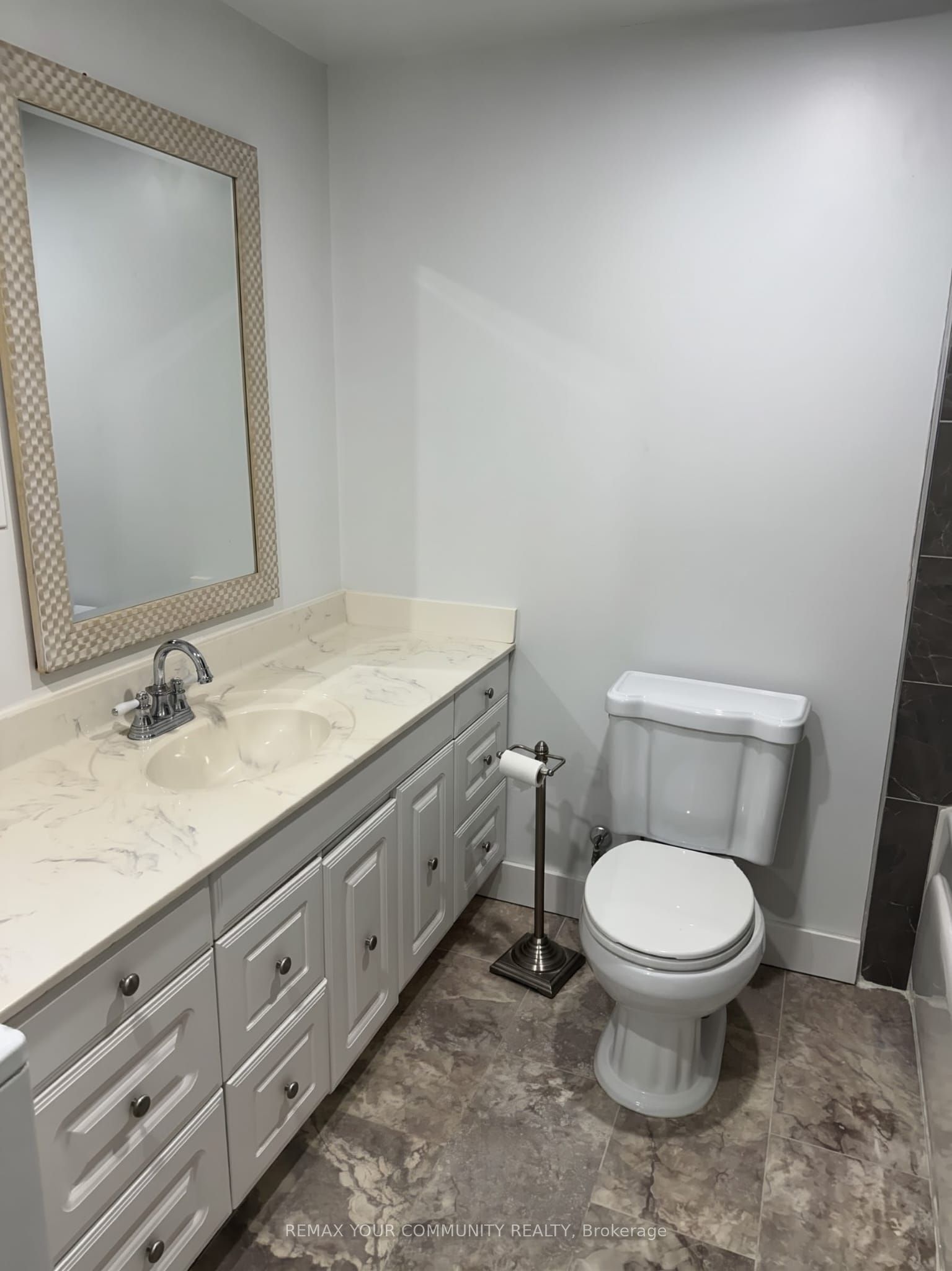 533 Gardenview Square Bsmt Property Photo 7