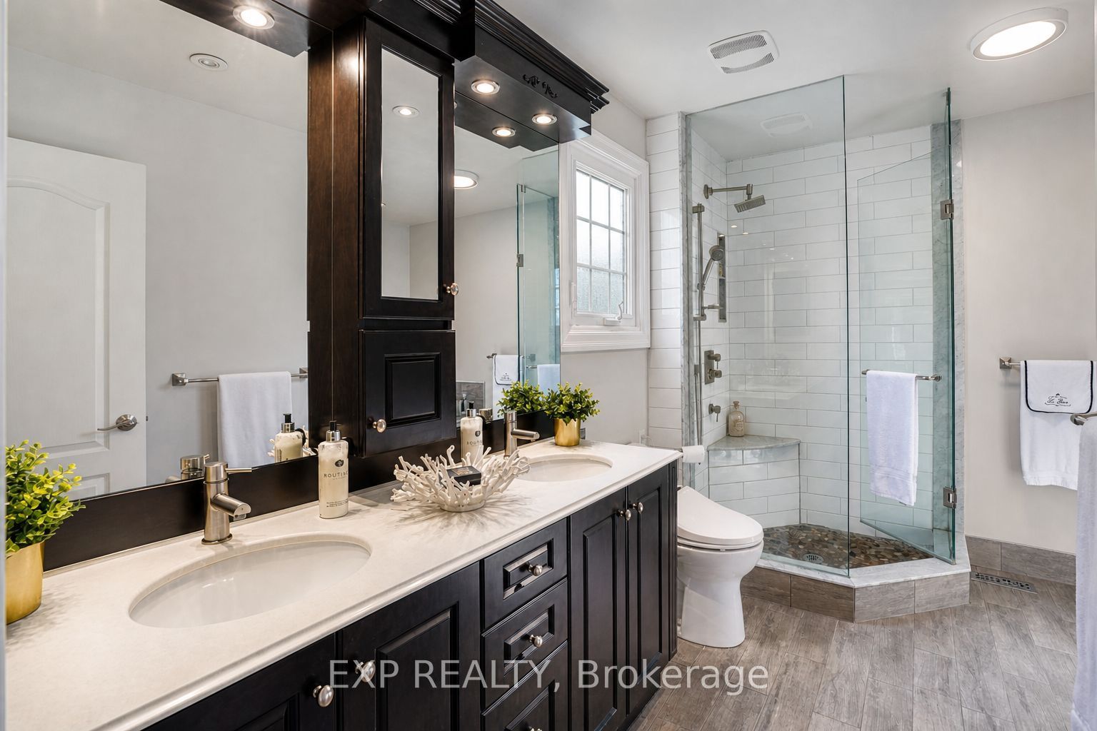 74 Henderson Drive Property Photo 19