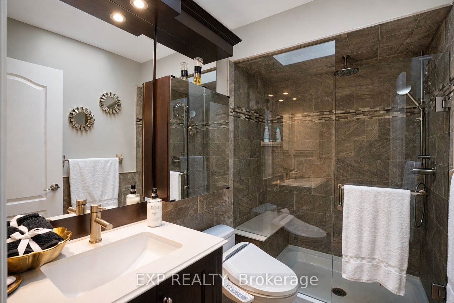 74 Henderson Drive Property Photo 27
