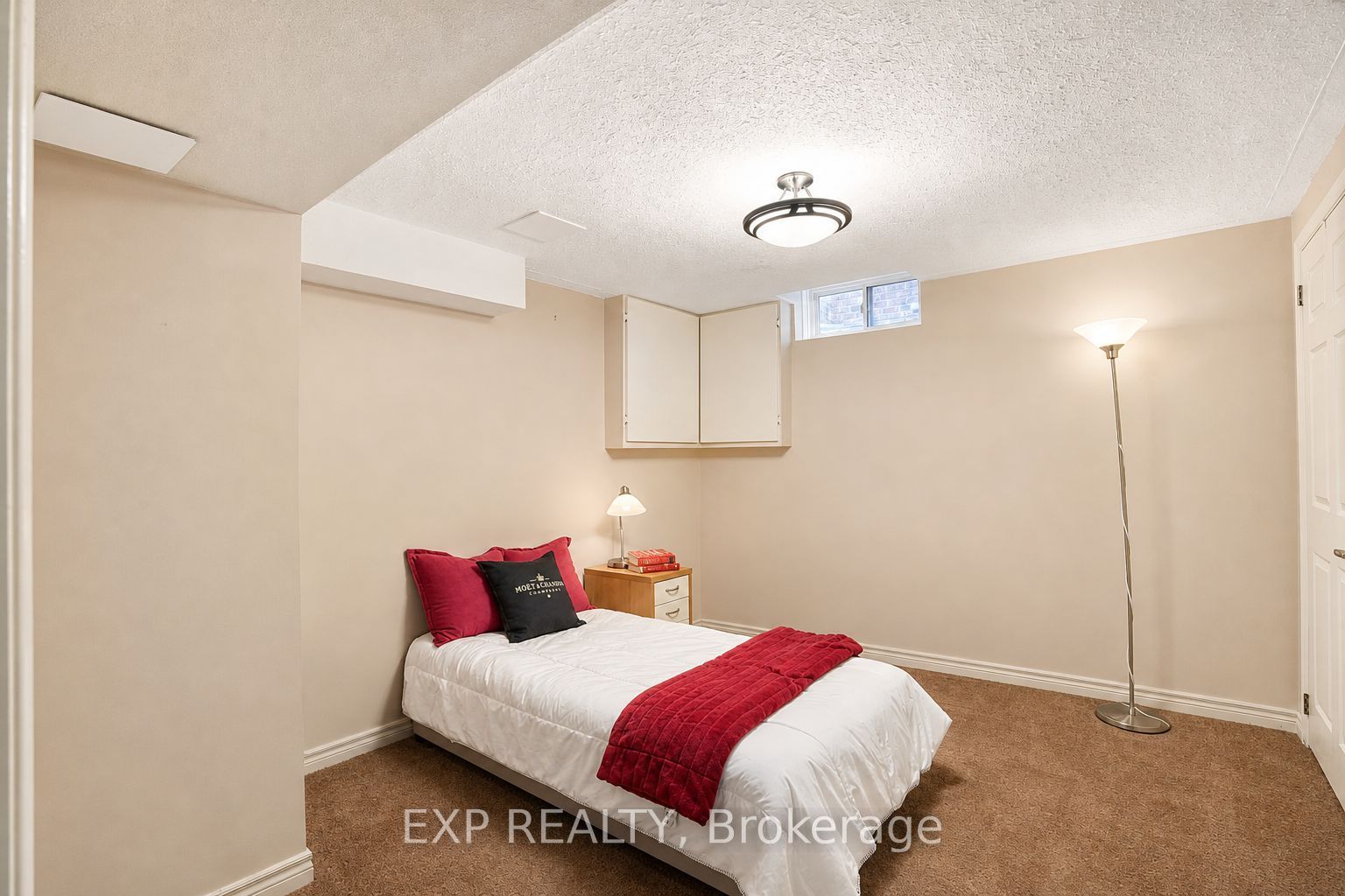 74 Henderson Drive Property Photo 42