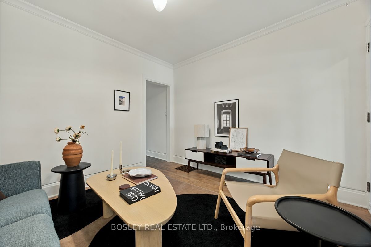 158 Bastedo Avenue Property Photo 6