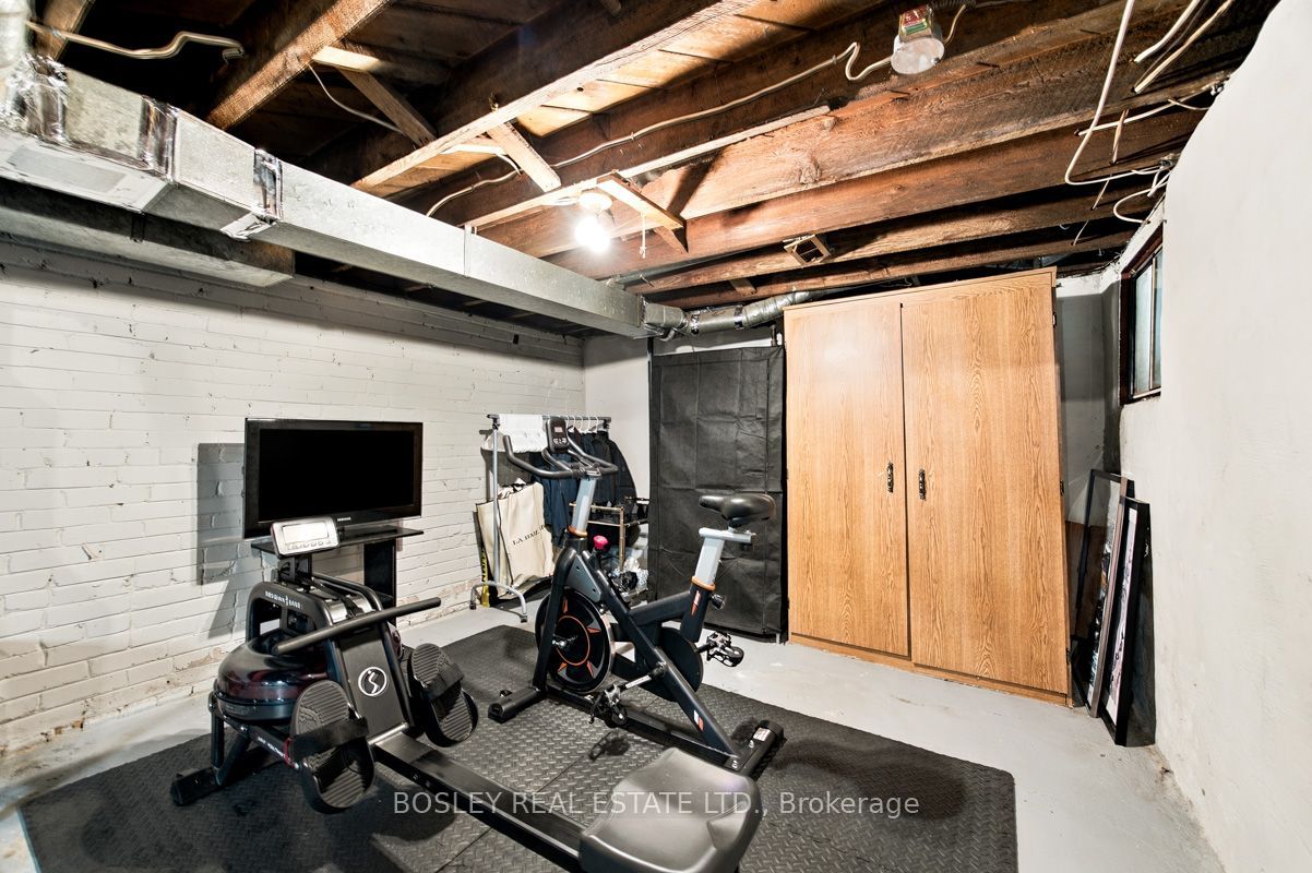 158 Bastedo Avenue Property Photo 25