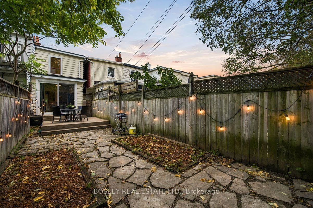 158 Bastedo Avenue Property Photo 27