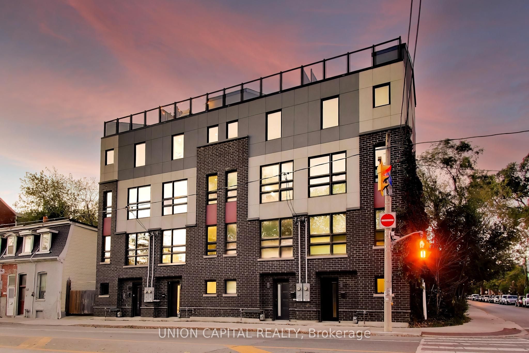 952 Dundas Street E Property Photo 3