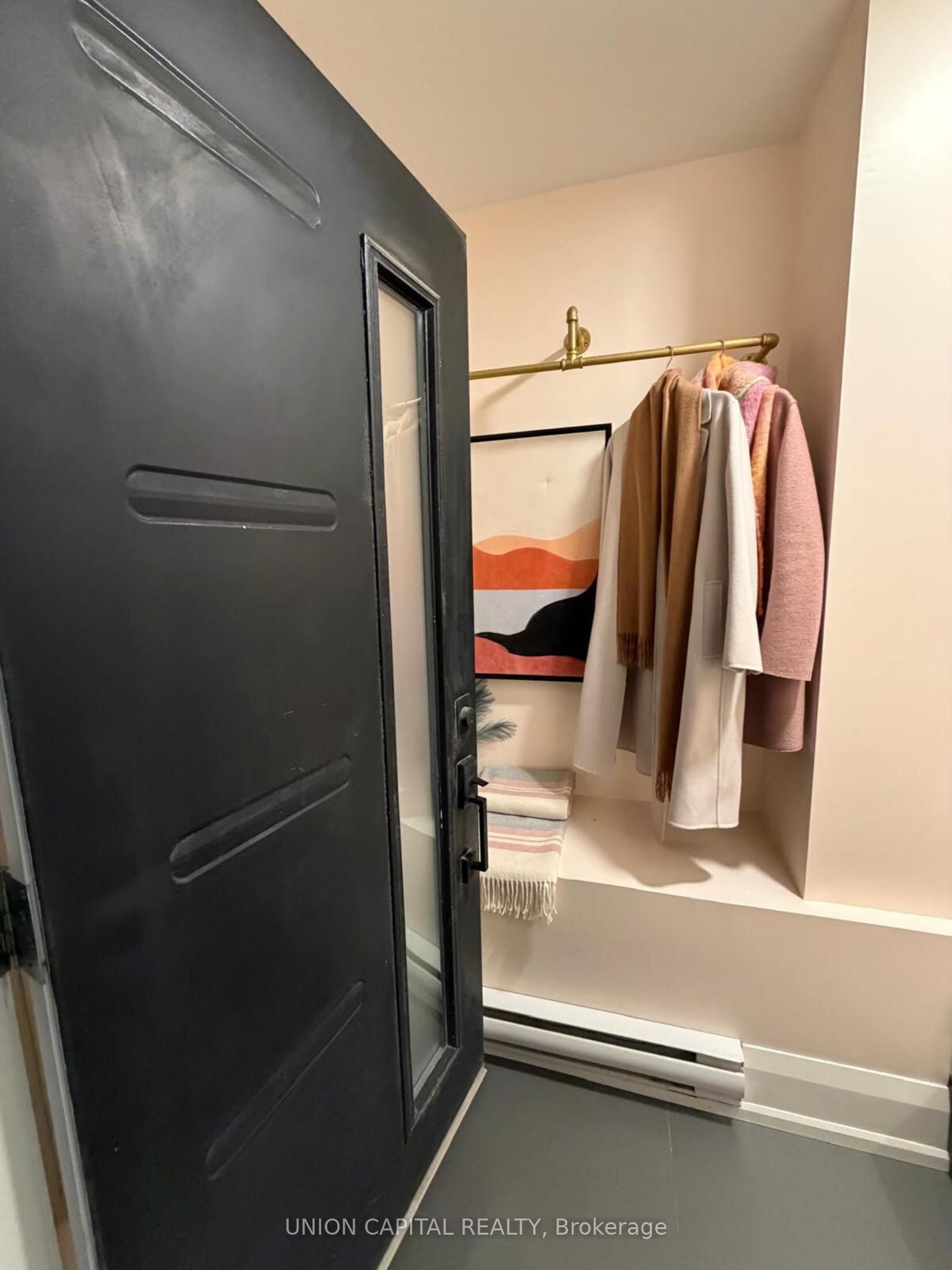 952 Dundas Street E Property Photo 5