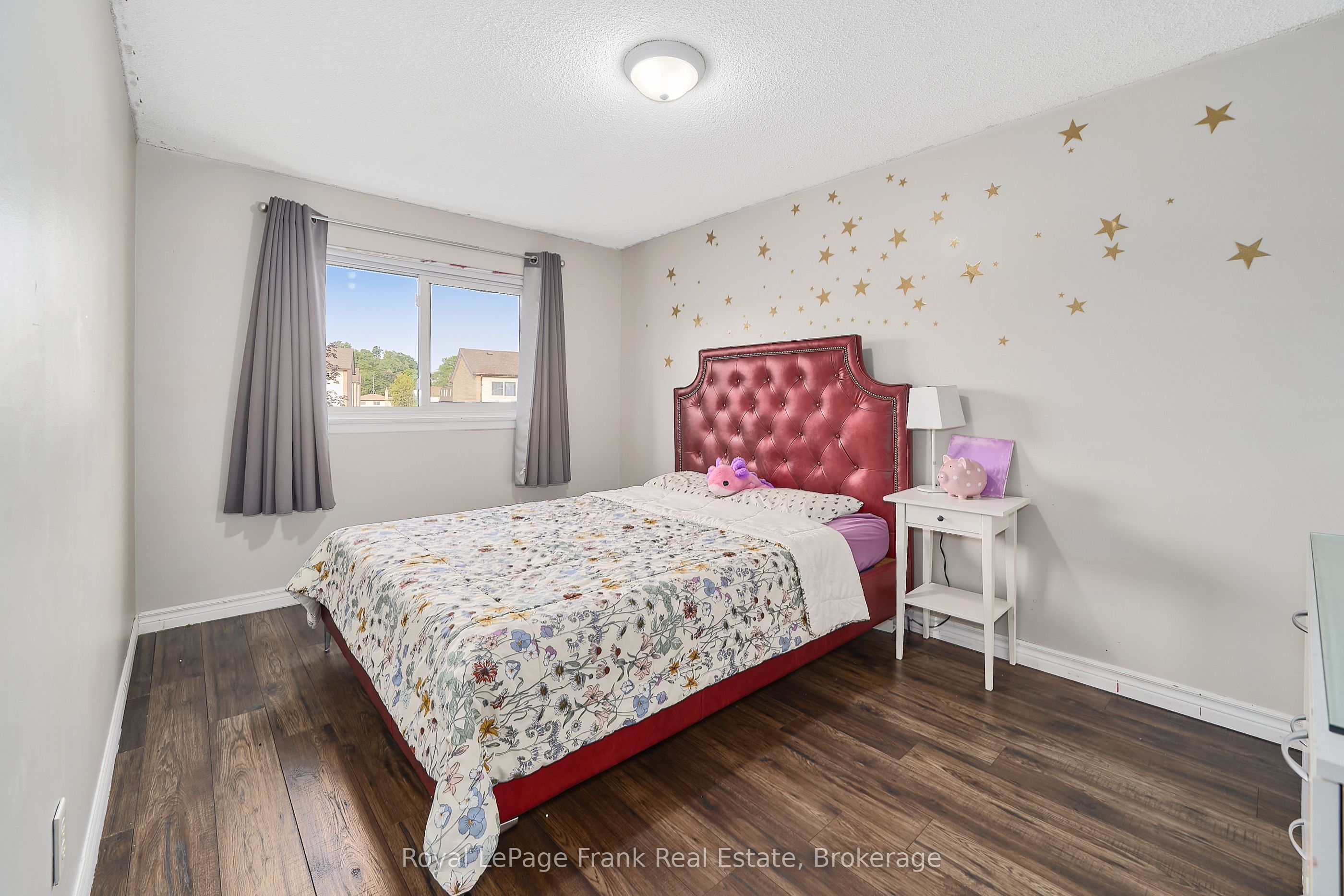 321 Blackthorn Street 39 Property Photo 14