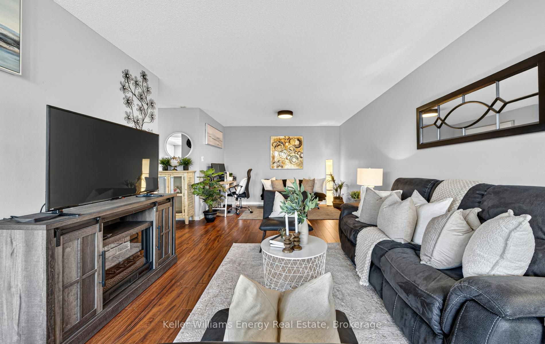 360 Watson Street W 308 Property Photo 14