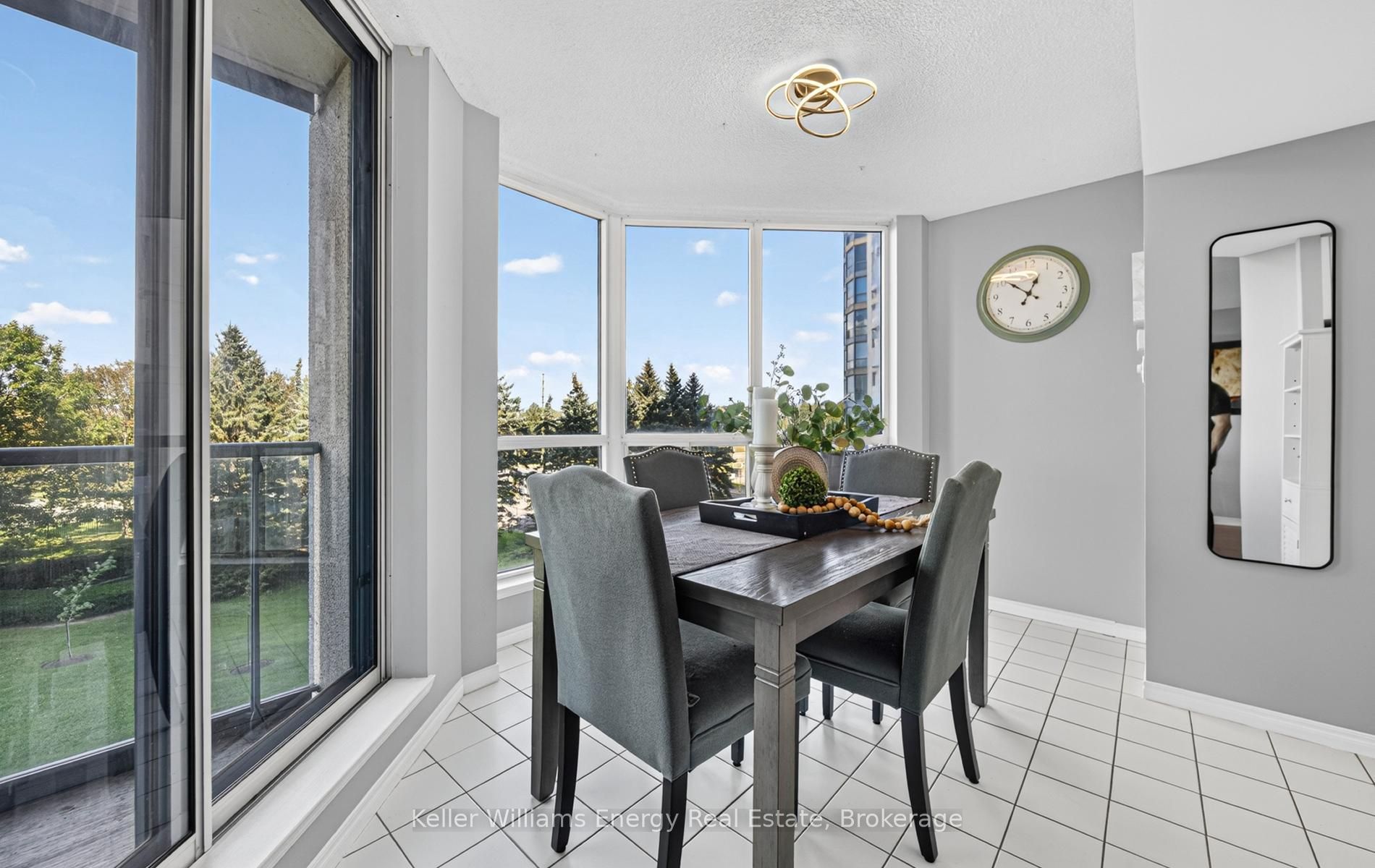 360 Watson Street W 308 Property Photo 18