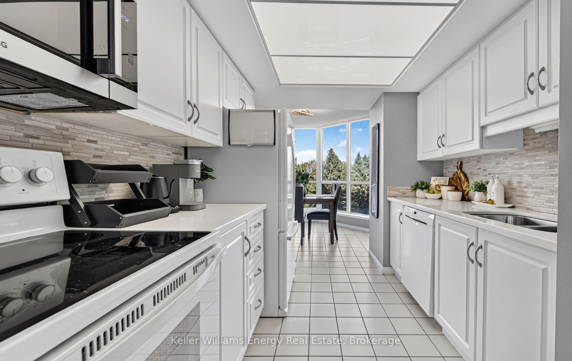 360 Watson Street W 308 Property Photo 21