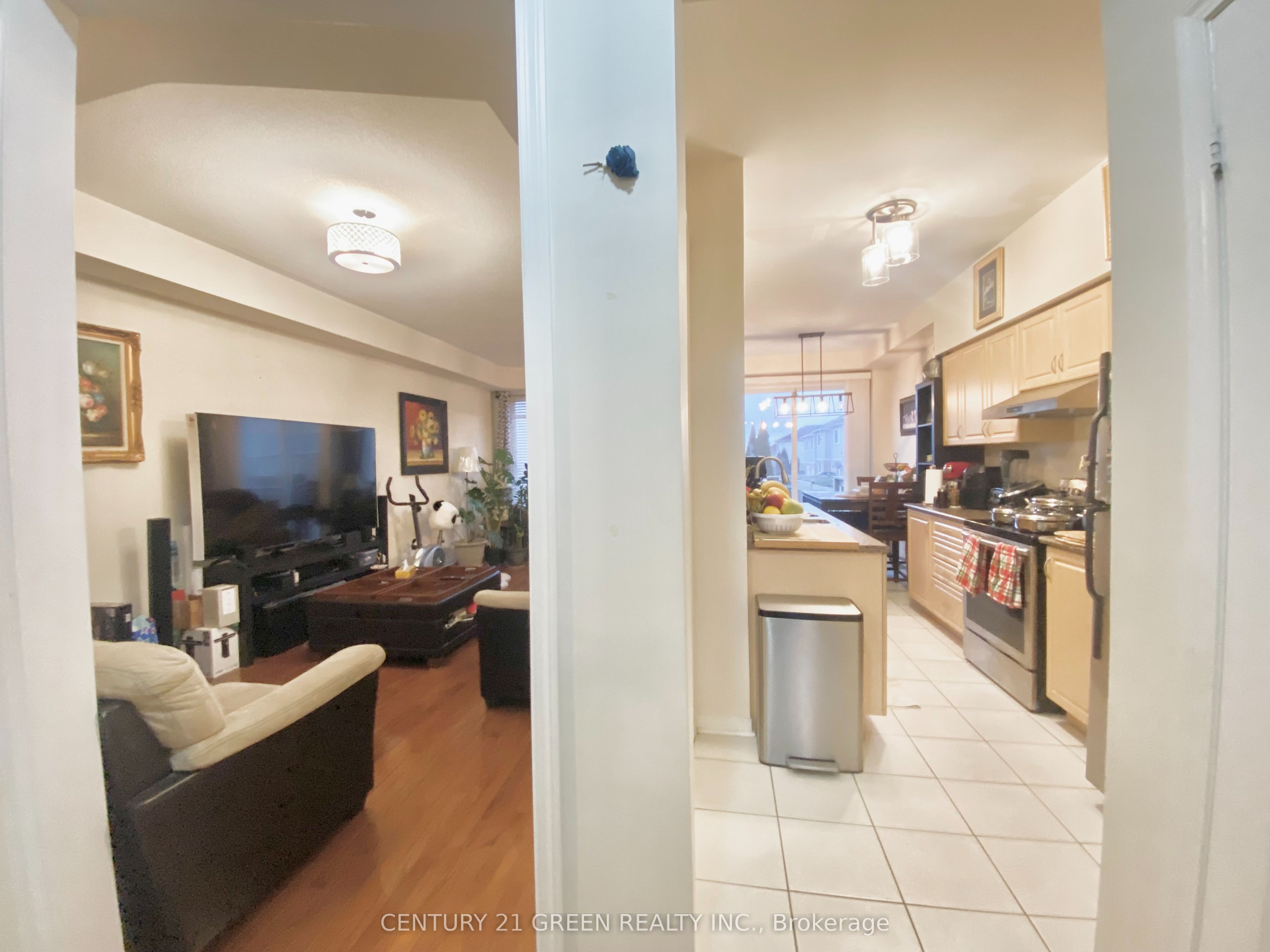 65 Silverwood Circle E Property Photo 4