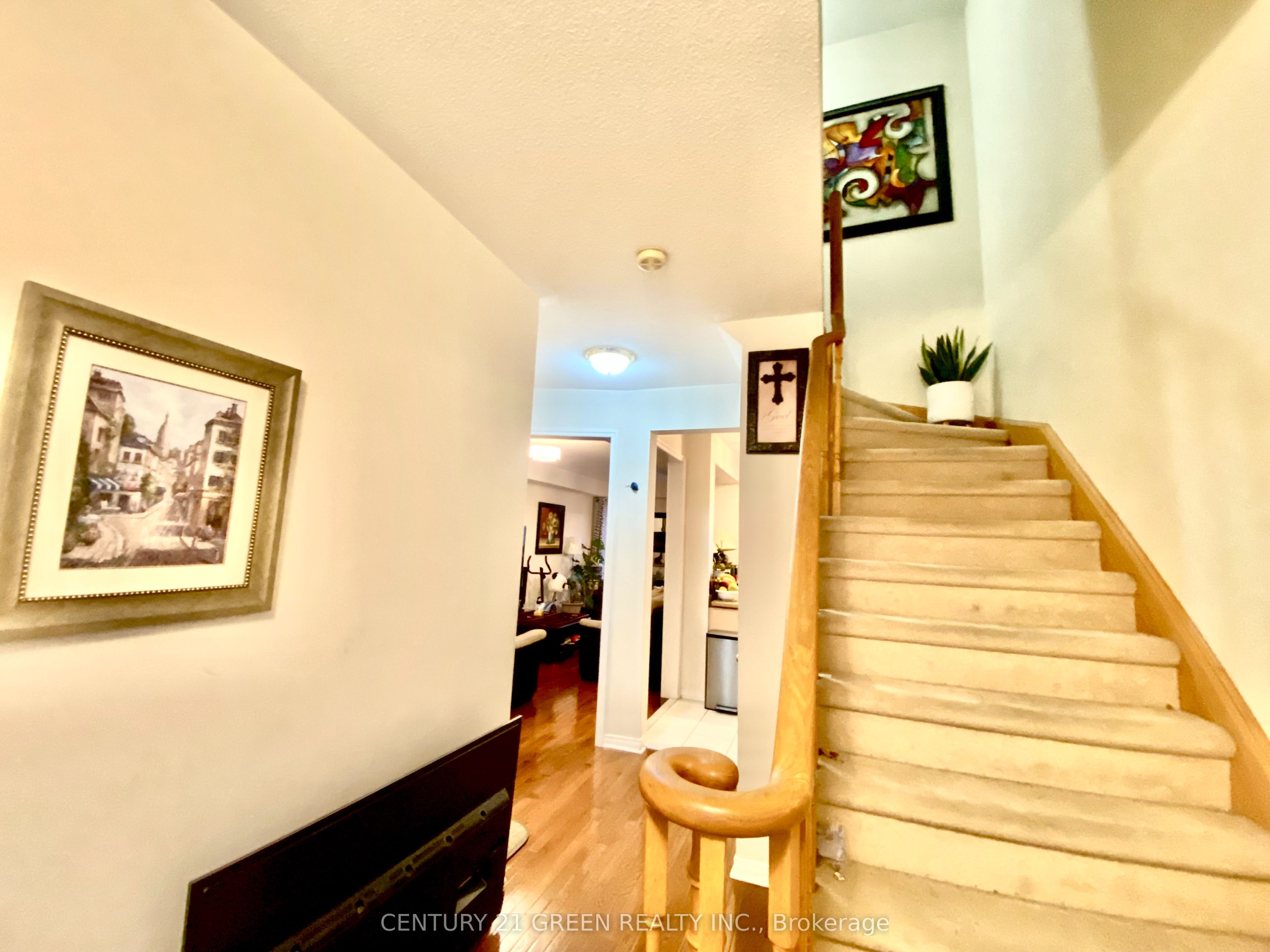65 Silverwood Circle E Property Photo 6