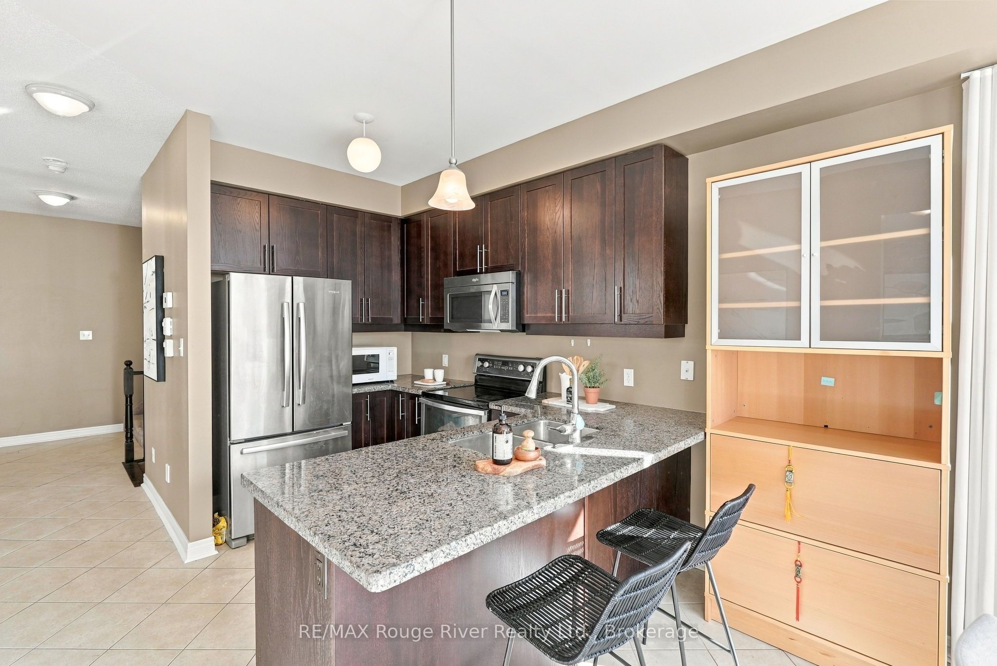 460 West Scugog Lane Property Photo 14