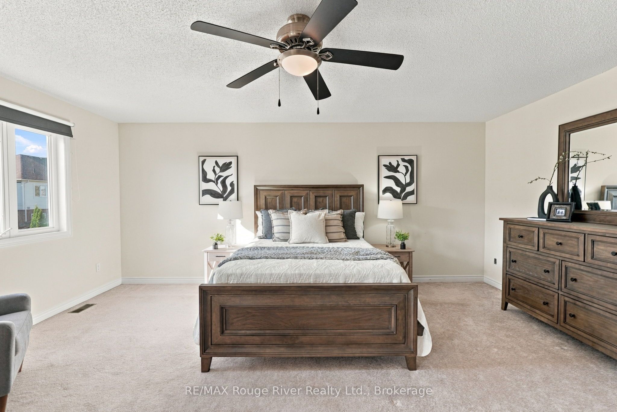 460 West Scugog Lane Property Photo 22