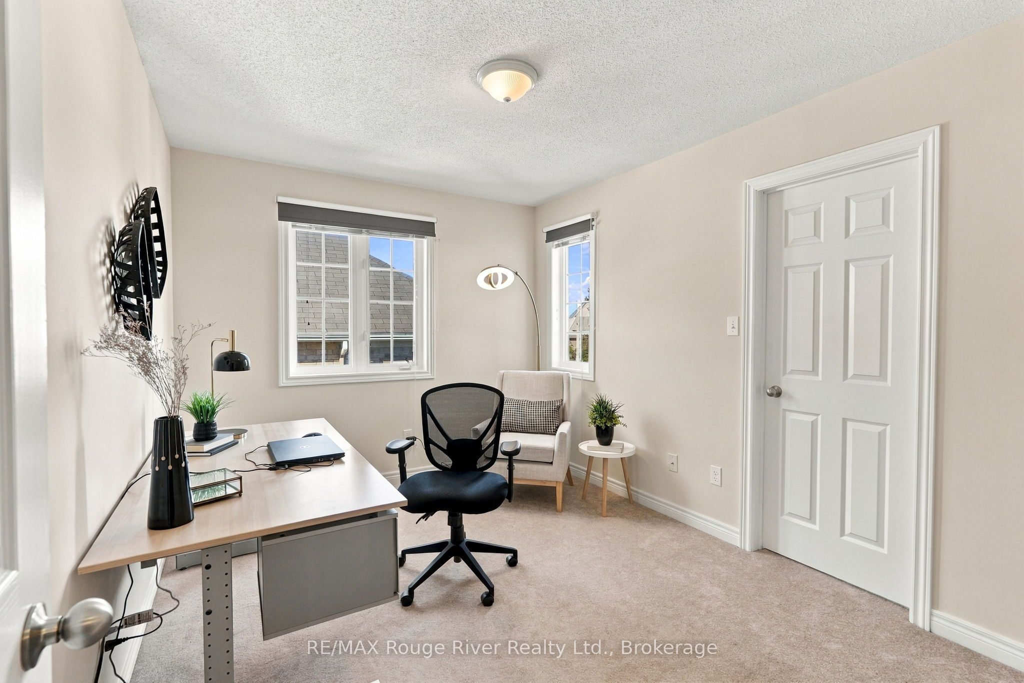 460 West Scugog Lane Property Photo 27