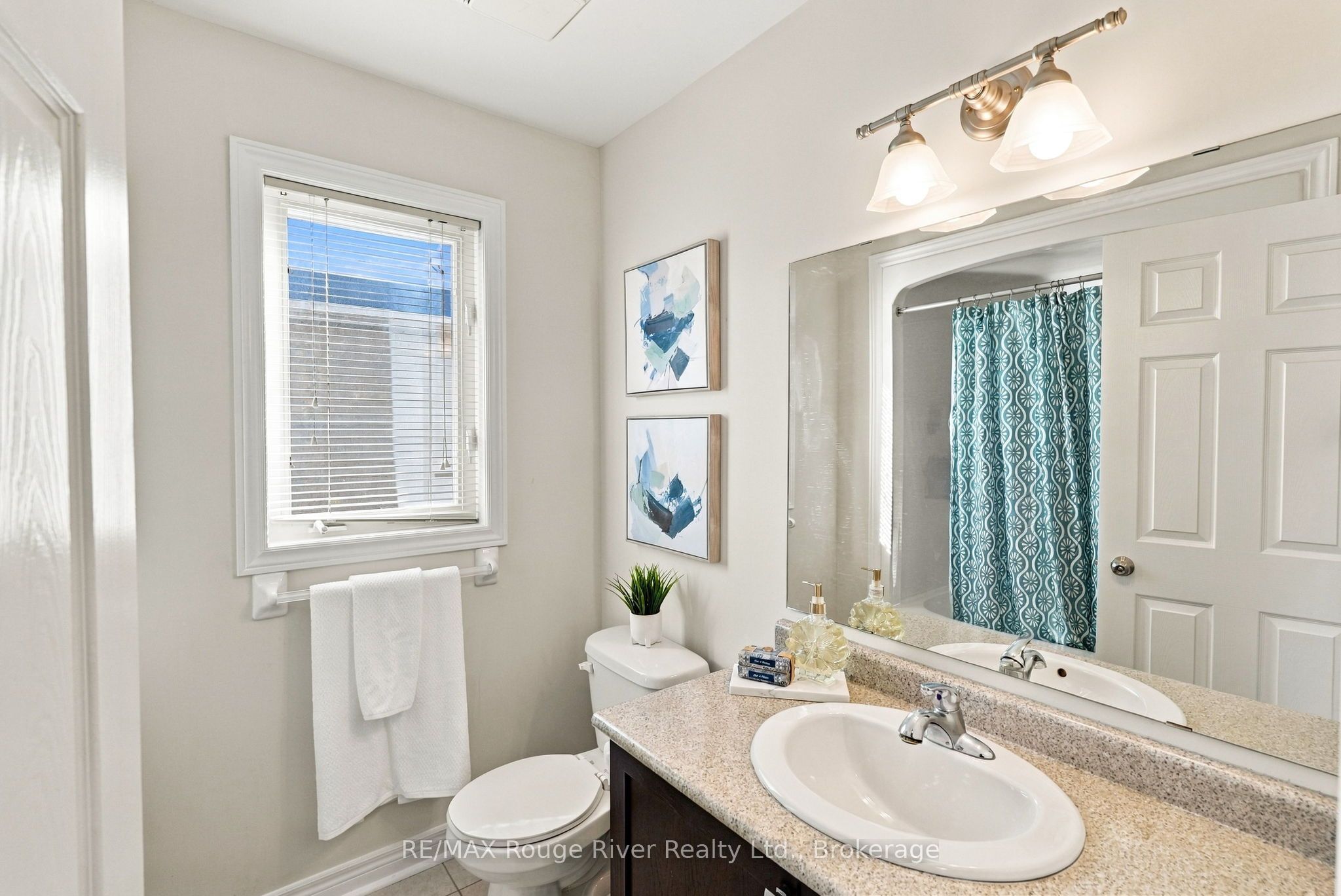 460 West Scugog Lane Property Photo 35