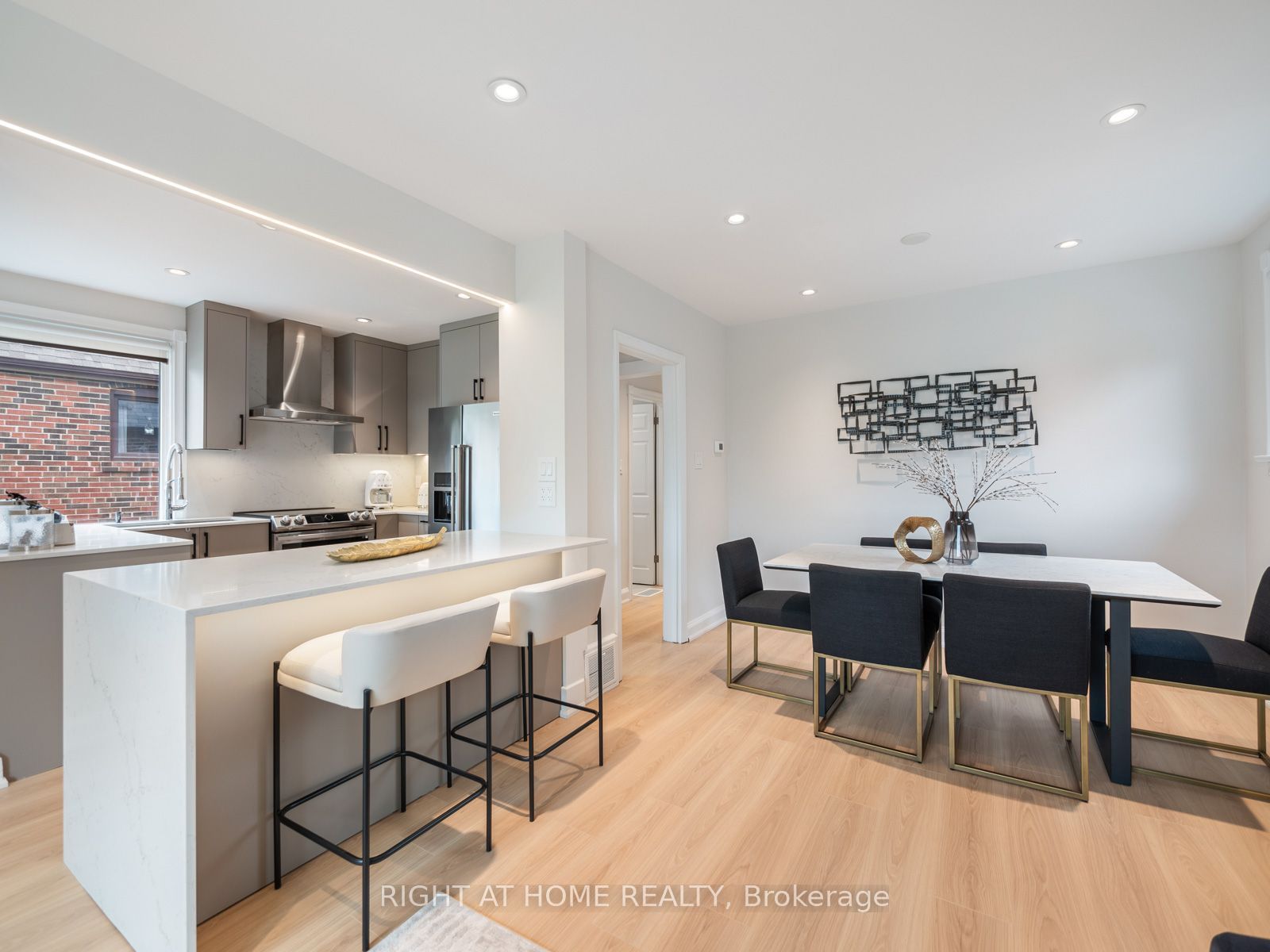 49 Amsterdam Avenue Property Photo 14