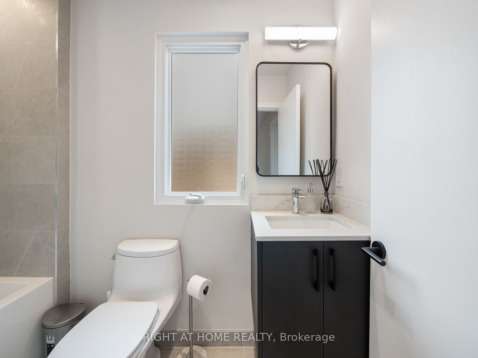 49 Amsterdam Avenue Property Photo 26