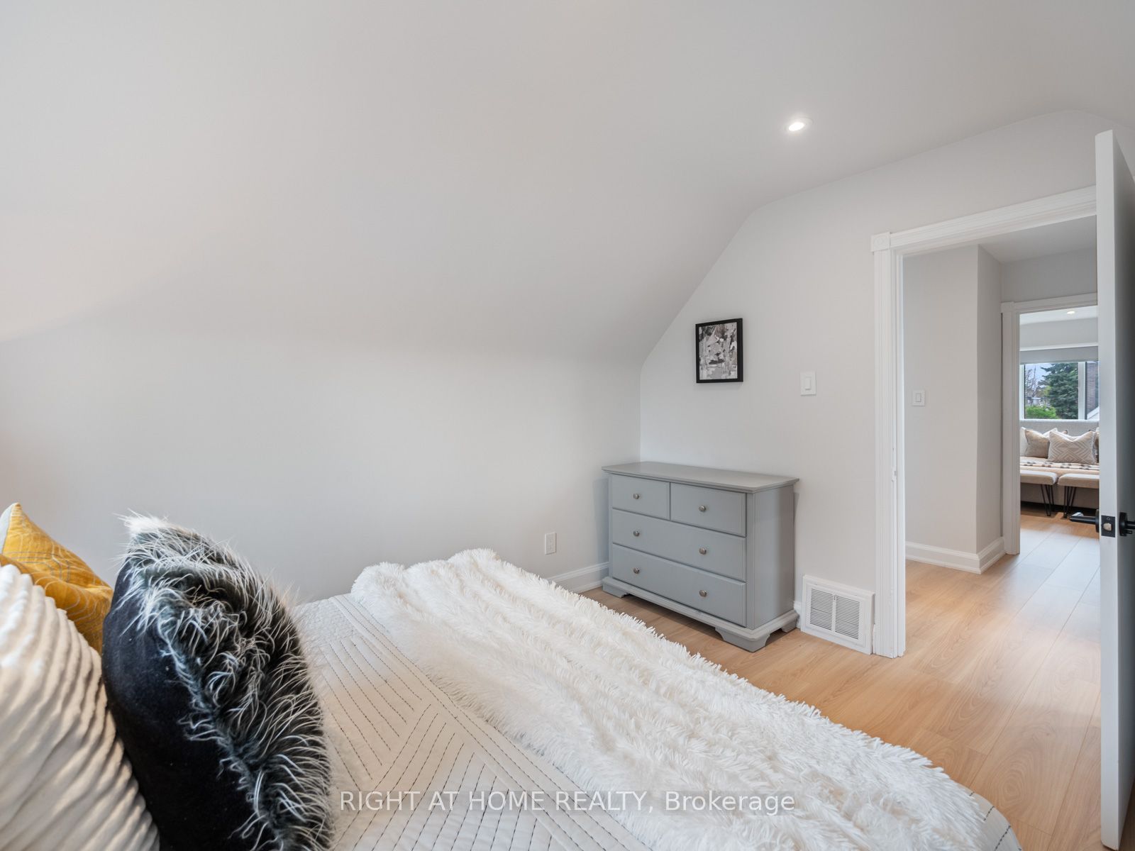 49 Amsterdam Avenue Property Photo 29