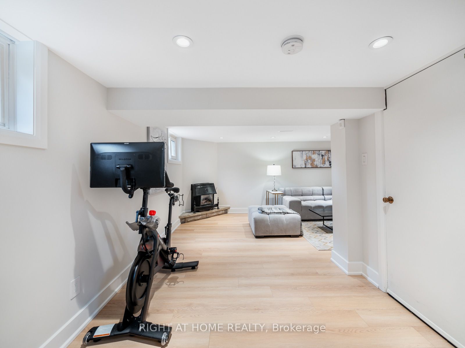 49 Amsterdam Avenue Property Photo 31