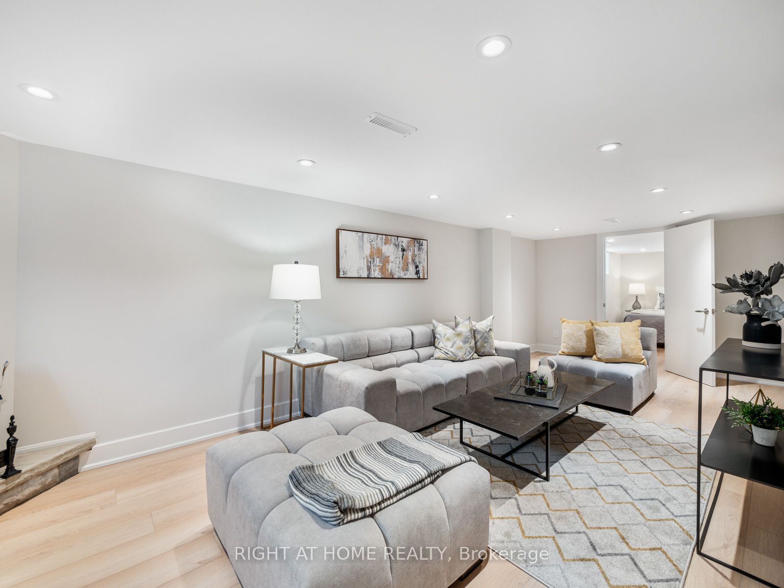 49 Amsterdam Avenue Property Photo 32