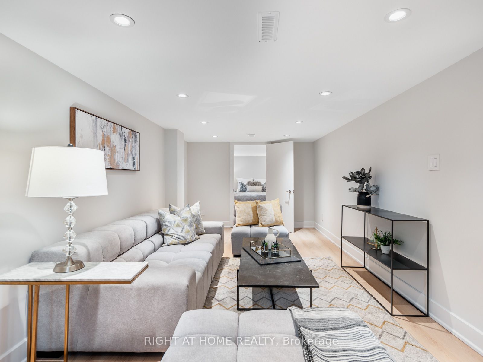 49 Amsterdam Avenue Property Photo 33
