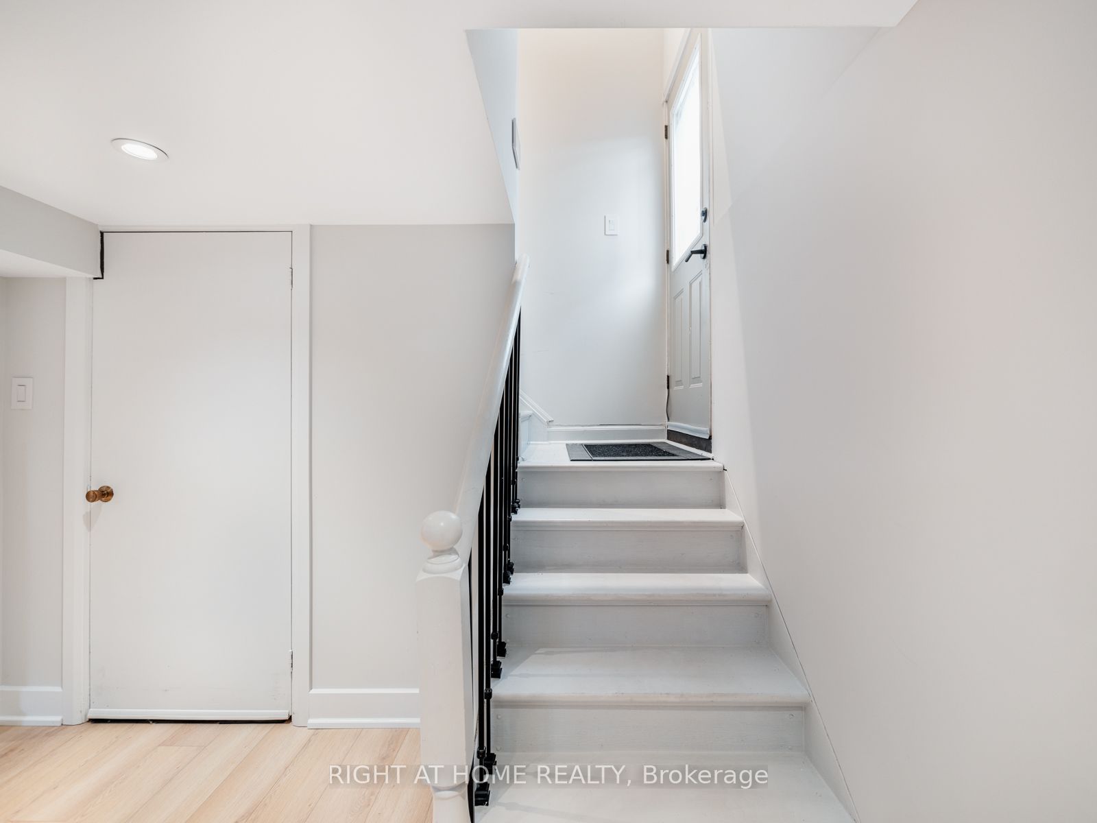 49 Amsterdam Avenue Property Photo 38