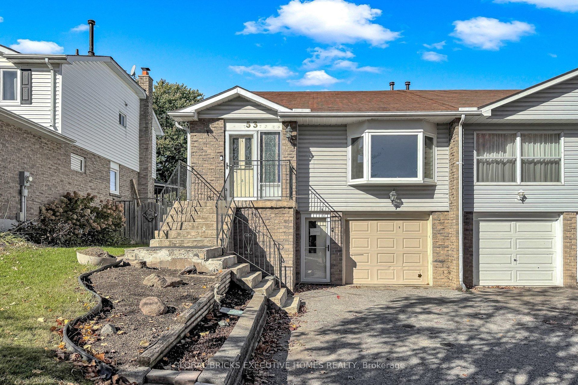 53 Goldring Drive Property Photo 1