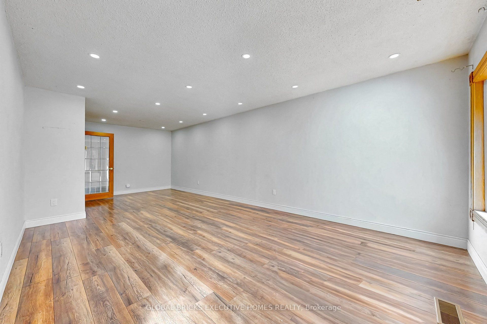 53 Goldring Drive Property Photo 27