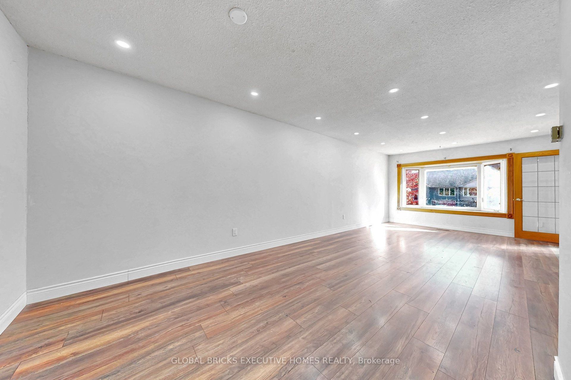 53 Goldring Drive Property Photo 29