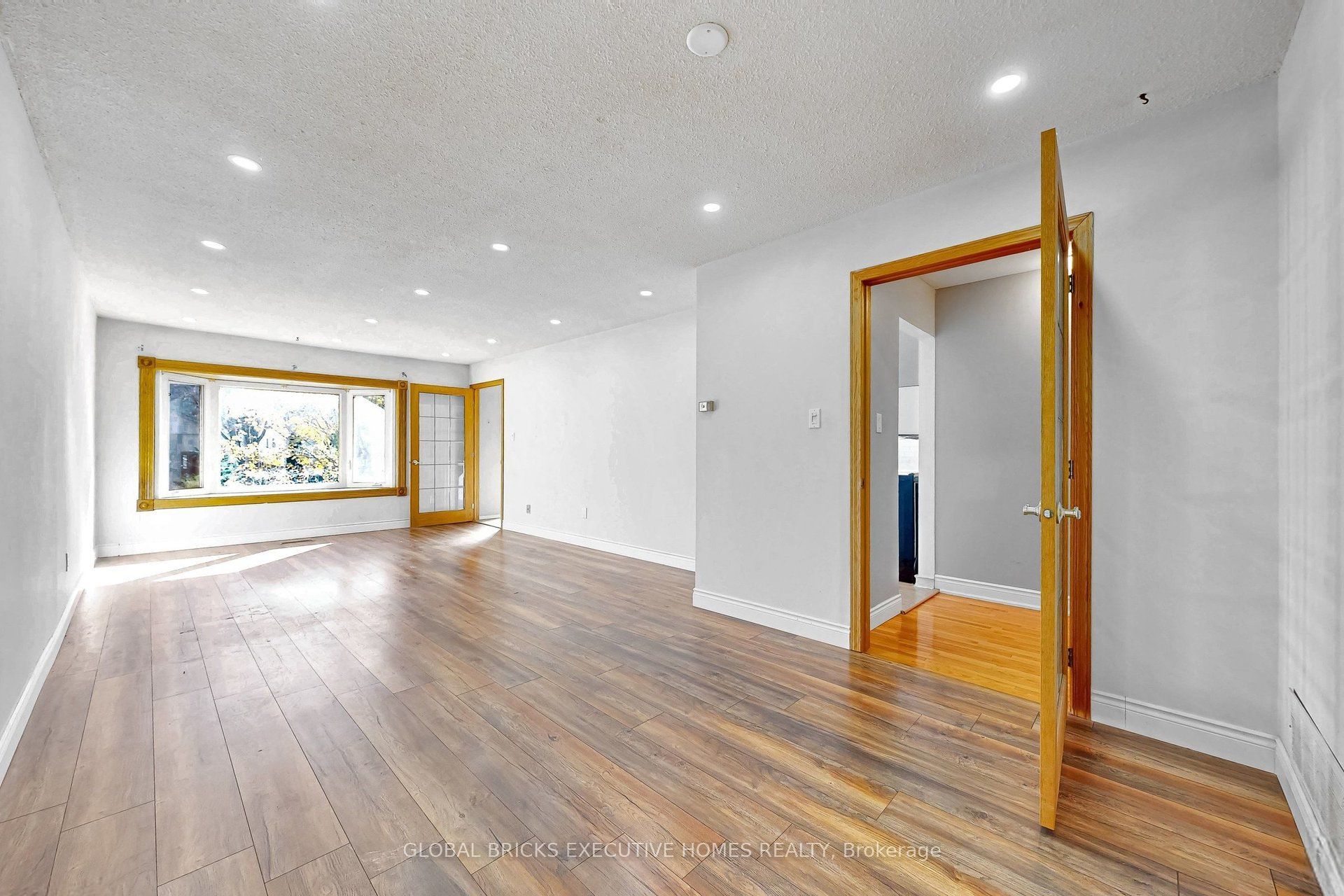 53 Goldring Drive Property Photo 30