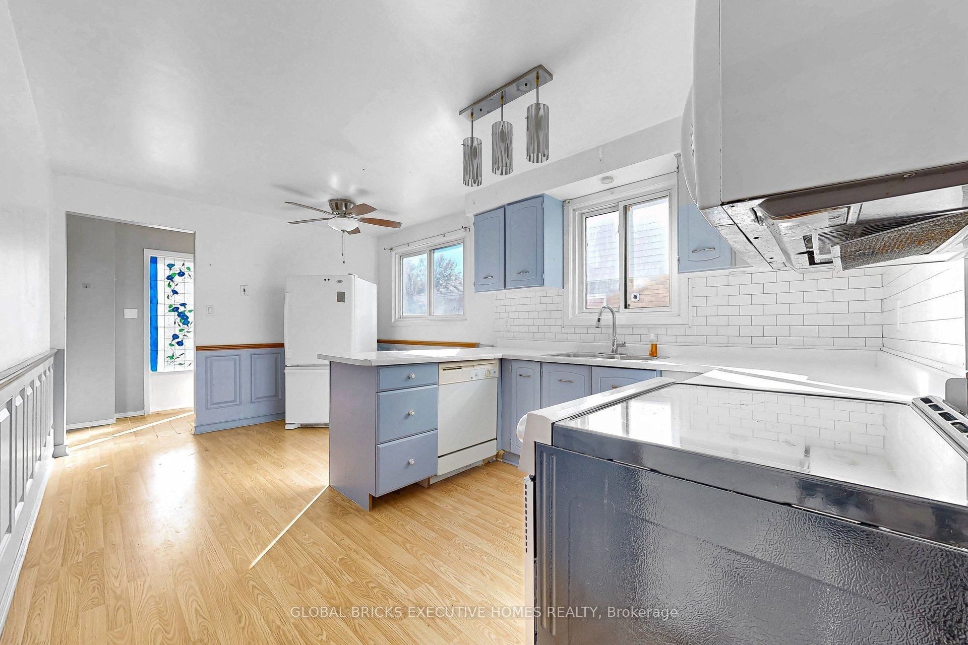 53 Goldring Drive Property Photo 34