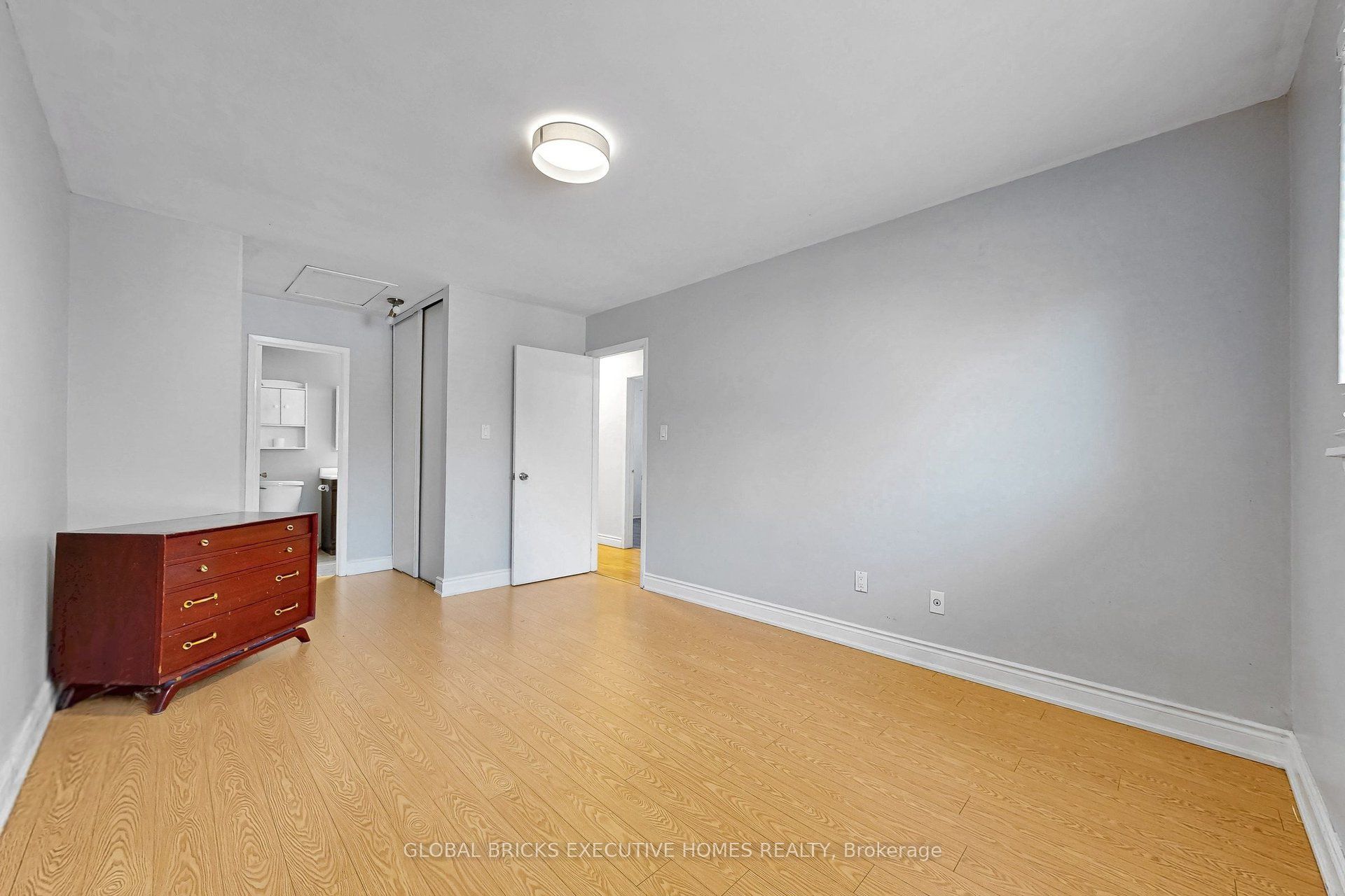 53 Goldring Drive Property Photo 40