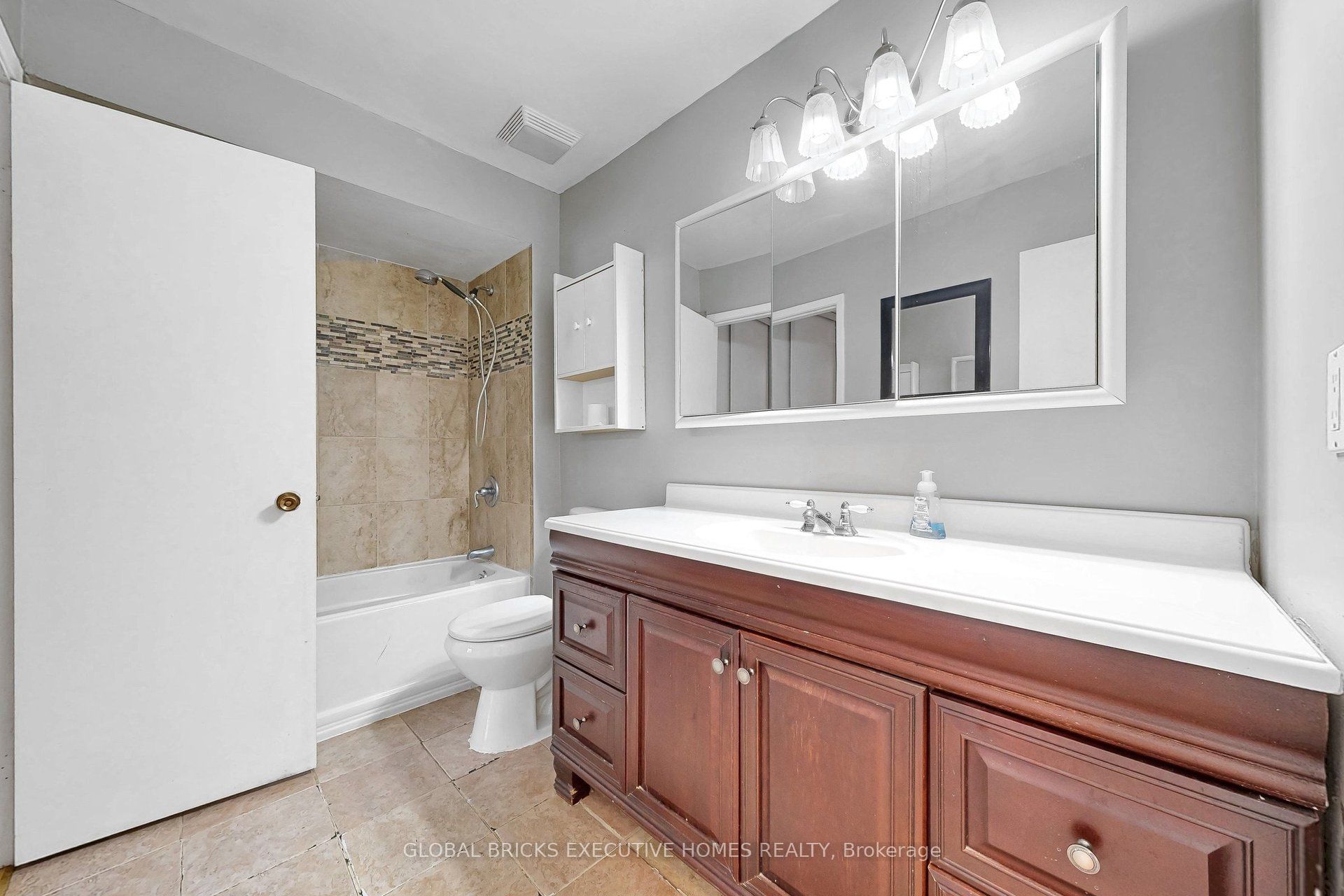 53 Goldring Drive Property Photo 41