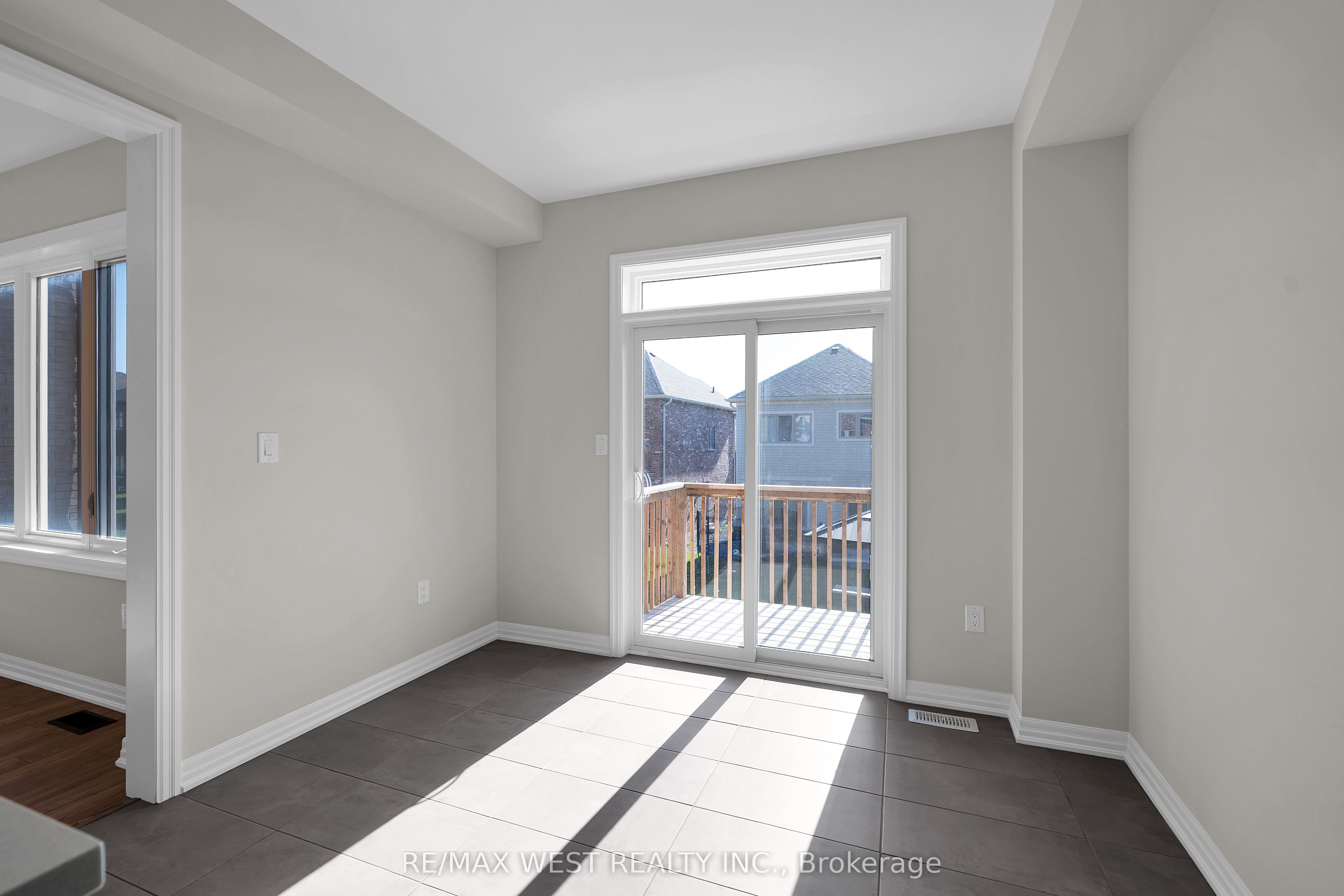51 Northrop Avenue Property Photo 4