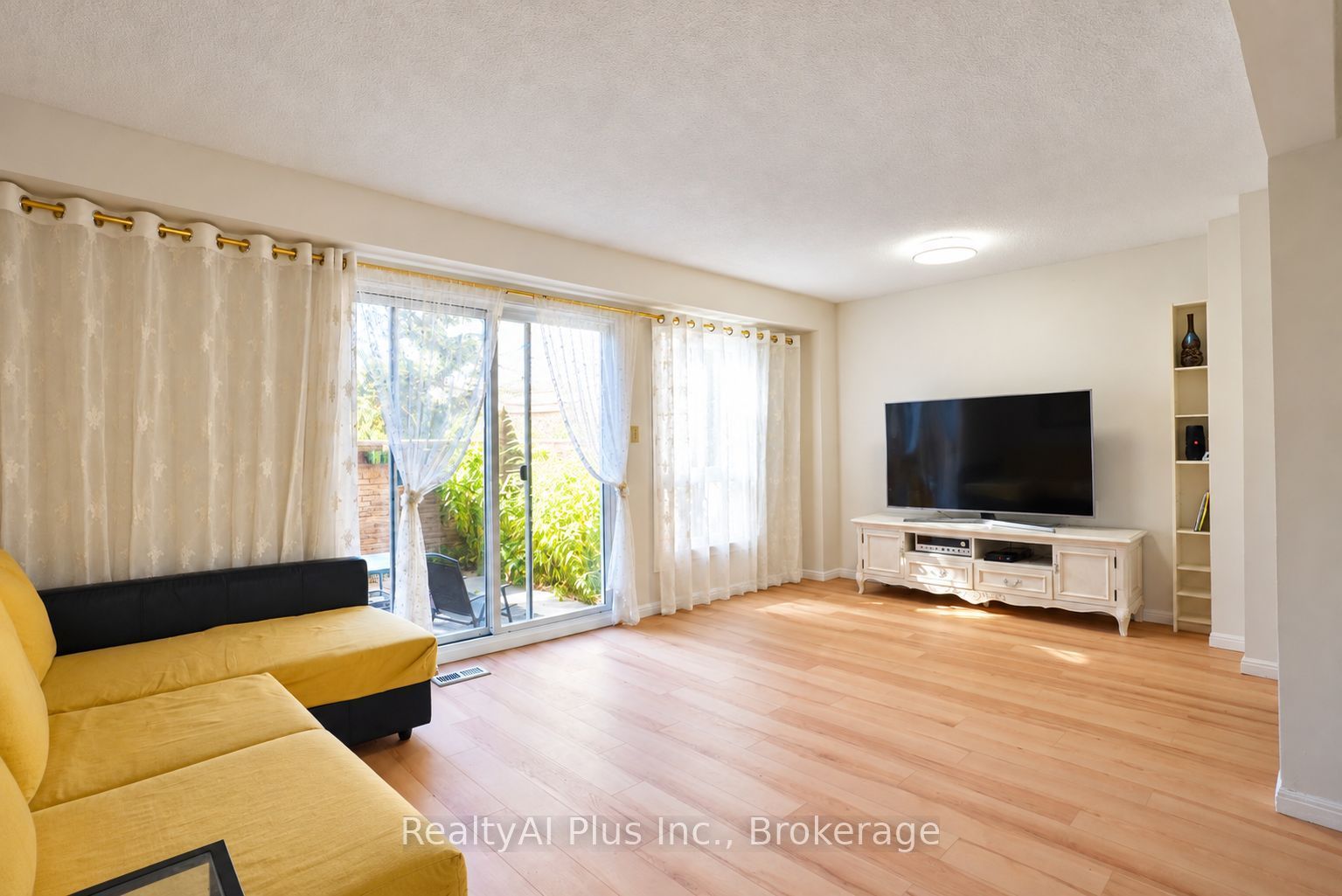 100 Burrows Hall Boulevard 9 Property Photo 8
