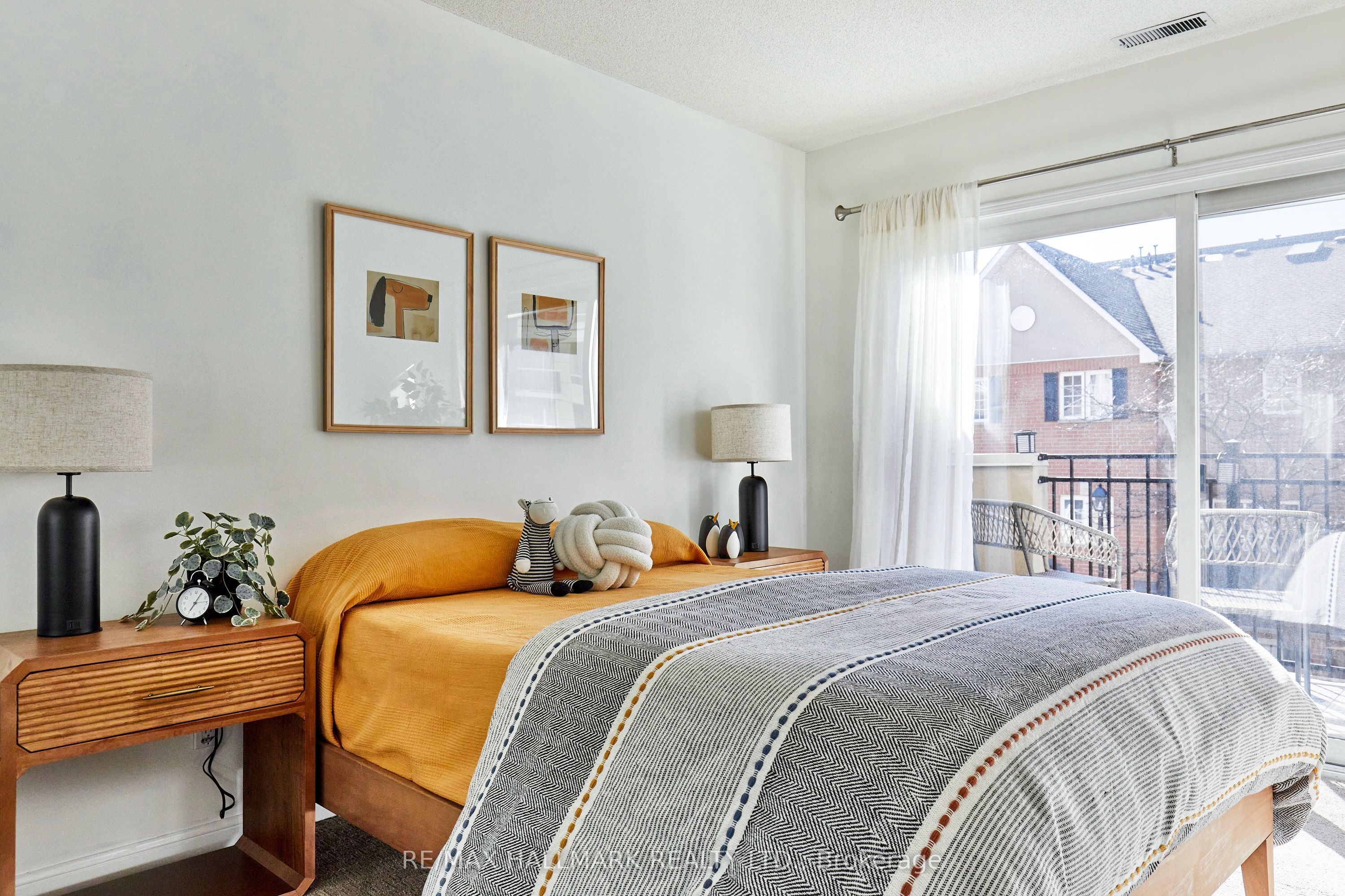 1400 The Esplanade Centre N 305 Property Photo 4
