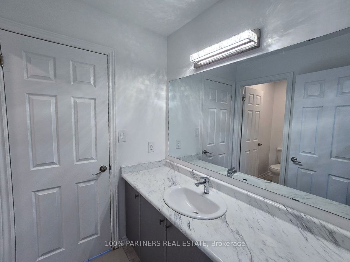 219 William Fair Drive Property Photo 32