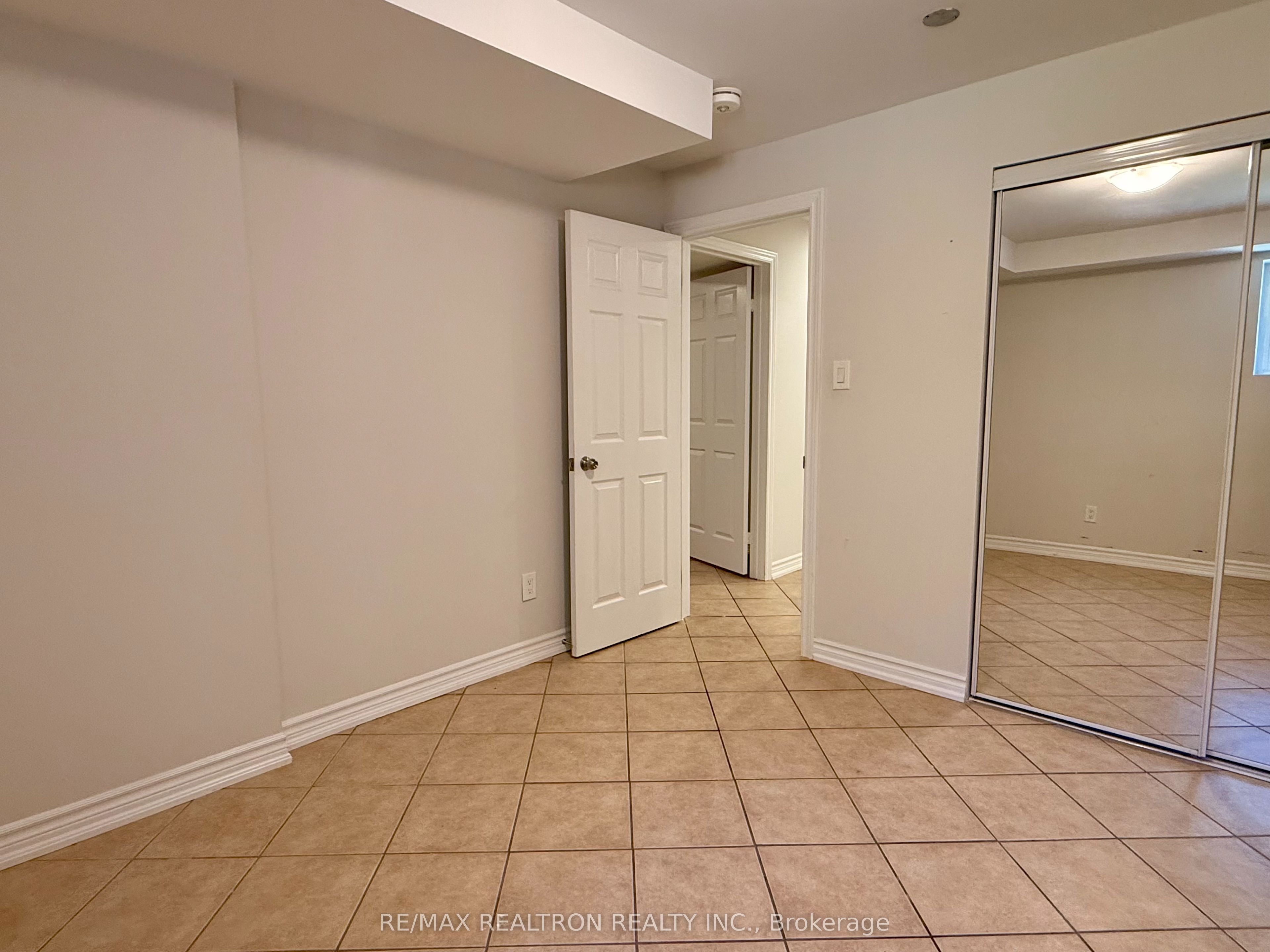 68 Flint Crescent Property Photo 19