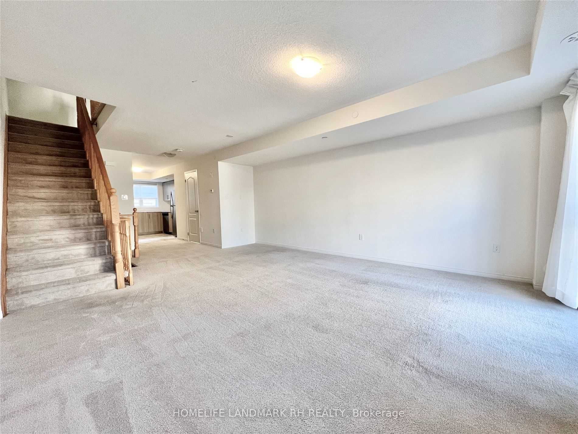 2633 Eaglesham Path Property Photo 8