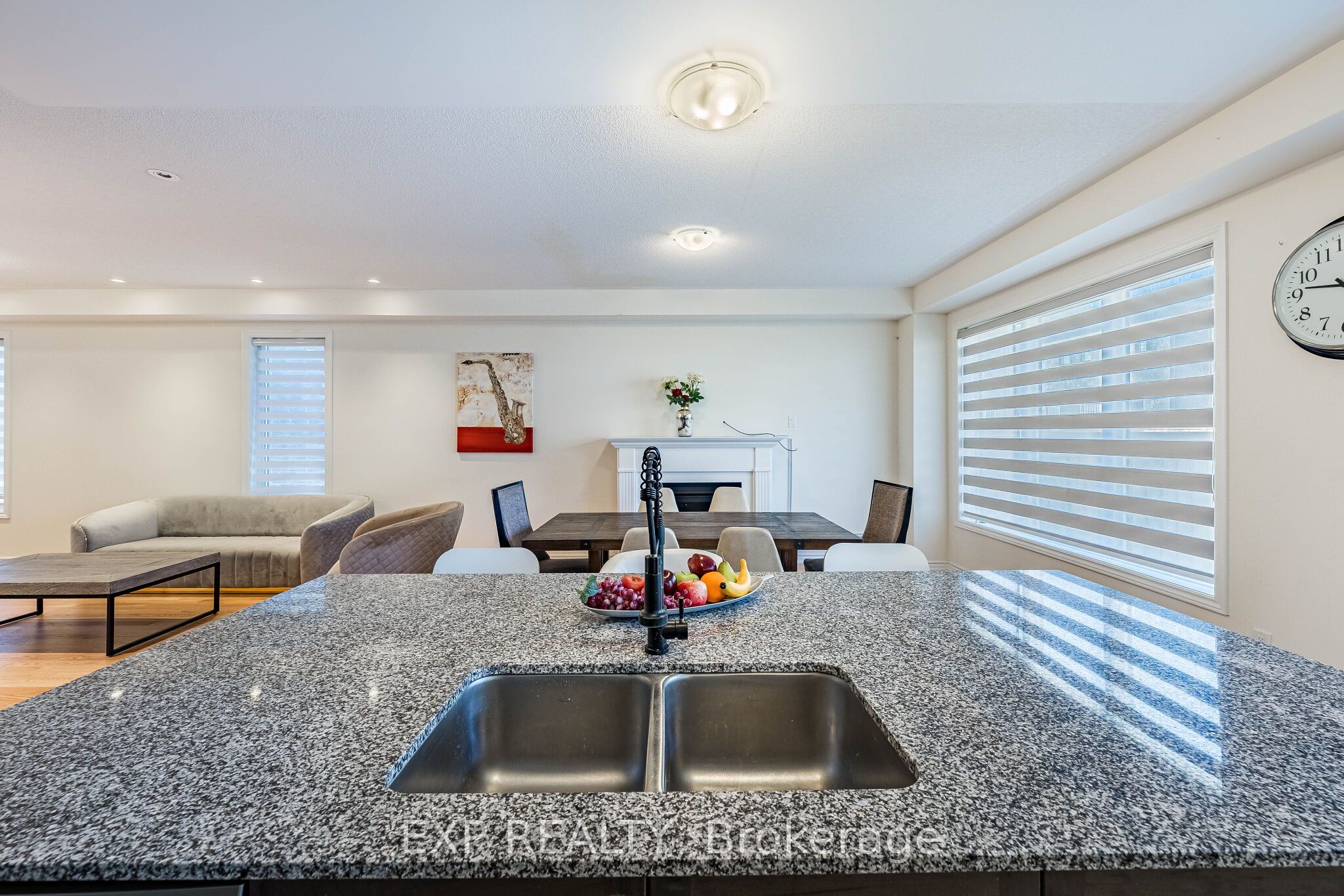 1186 Rexton Drive Property Photo 10