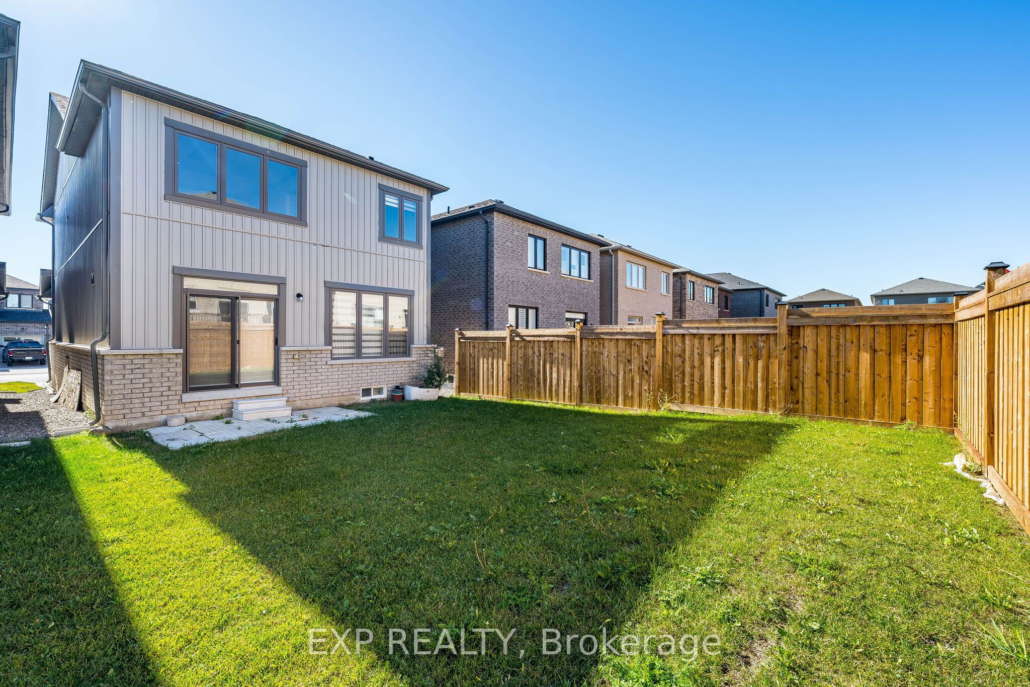 1186 Rexton Drive Property Photo 23