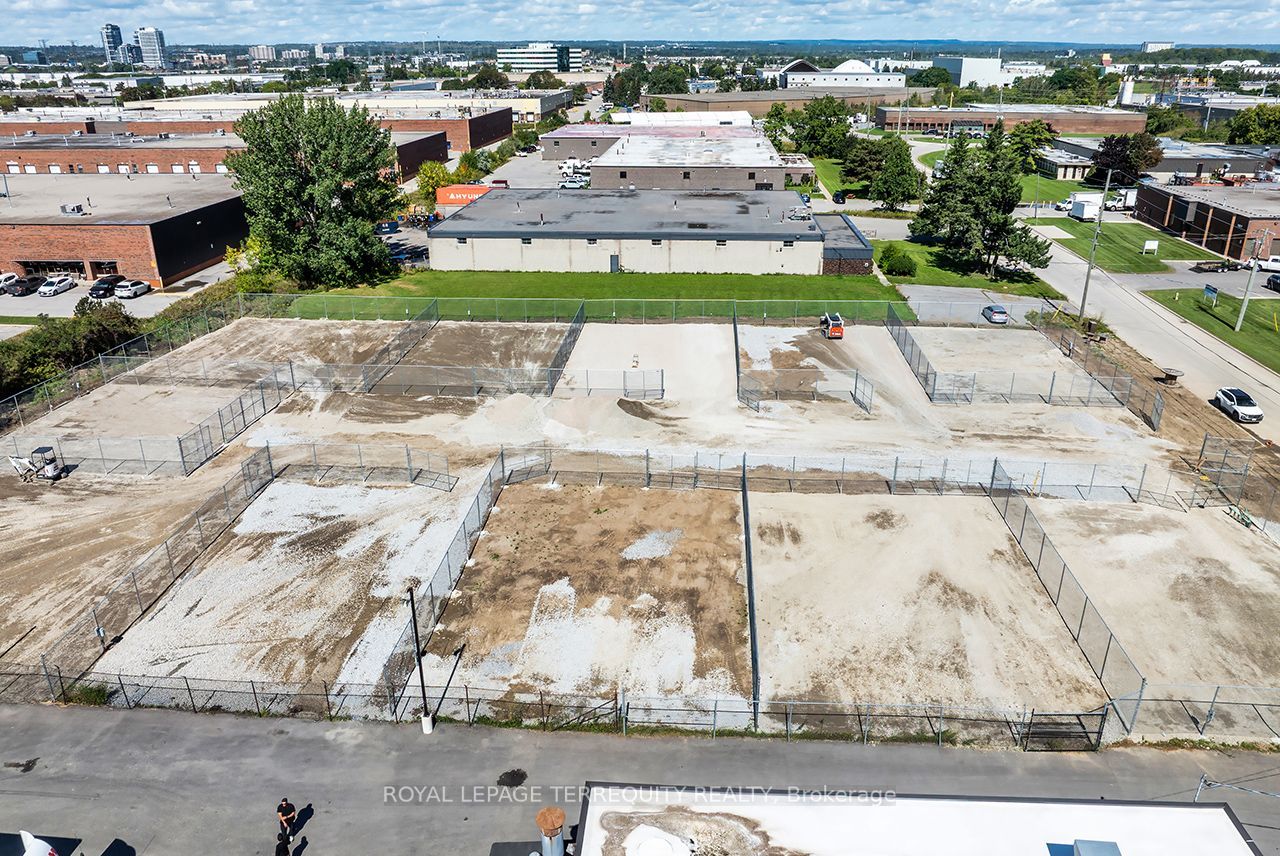 762 Mckay Road Property Photo 8