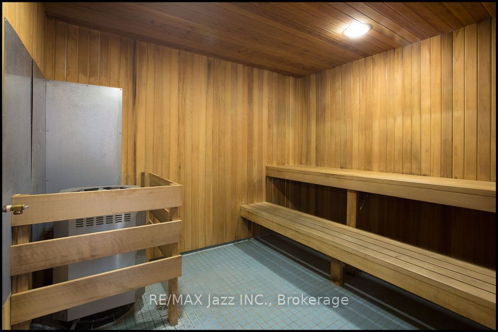 360 Watson Street W 105 Property Photo 27