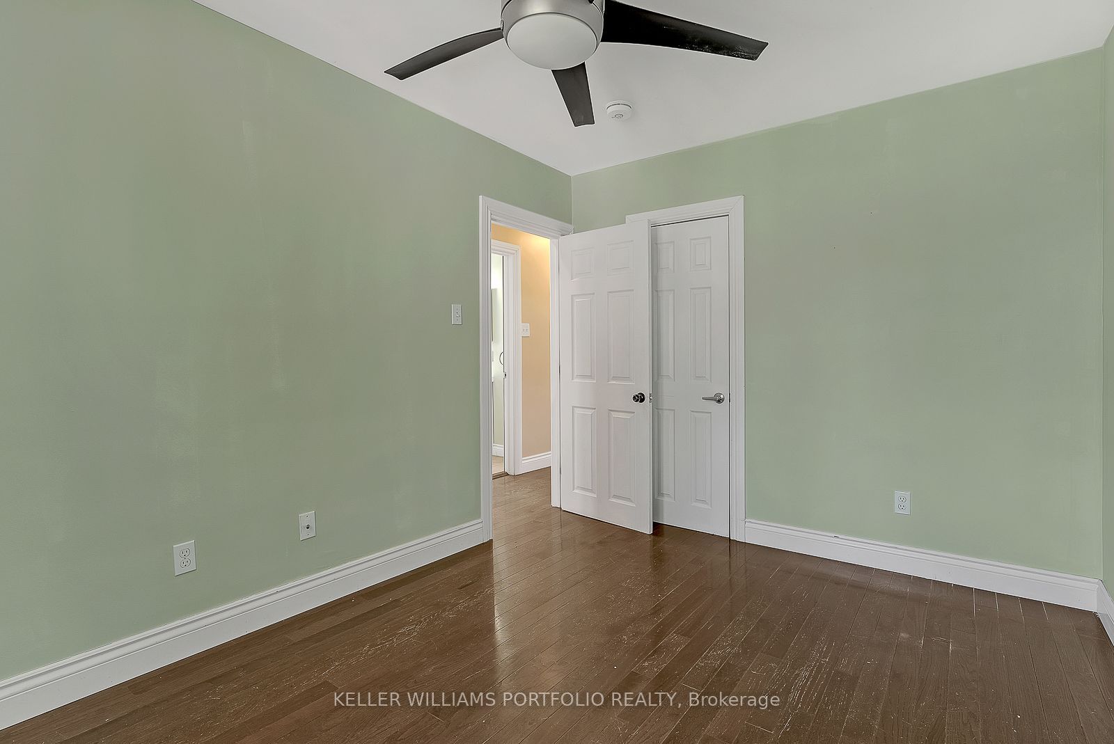 1519 Lakeside Street Main Flr Property Photo 19